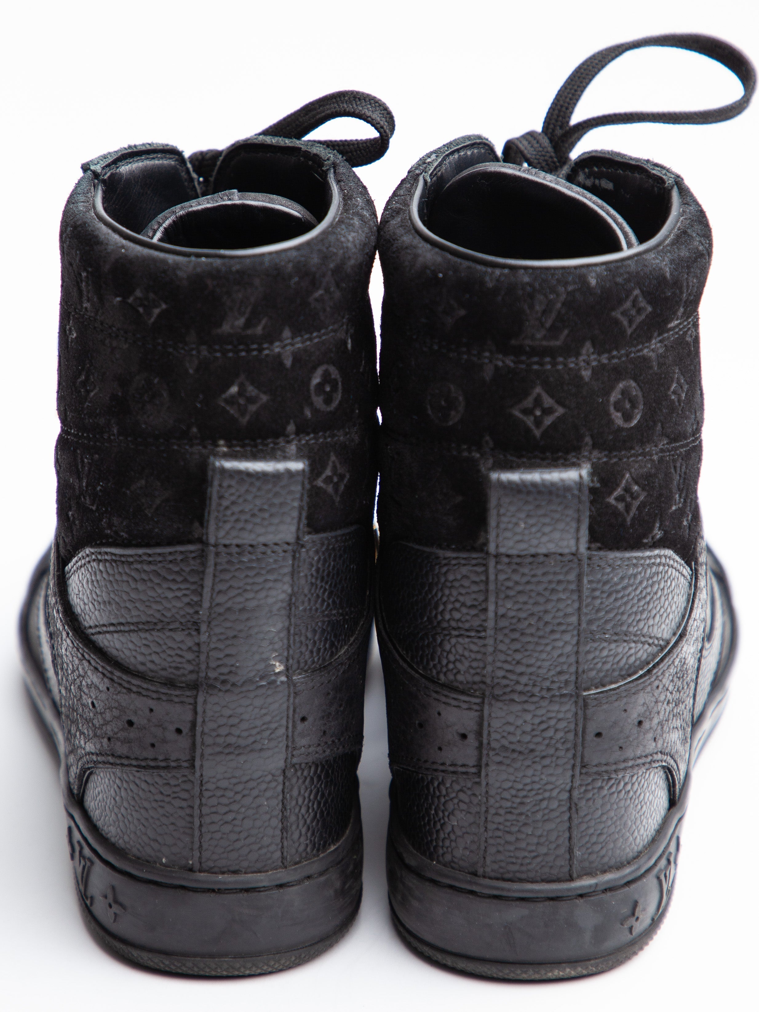 Good Louis Vuitton Black Leather High-Top Sneakers Size 35
