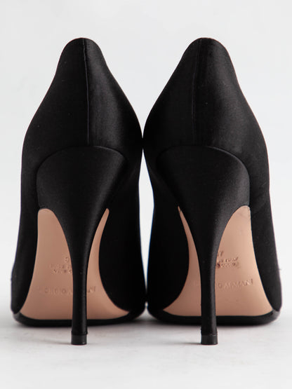 Giorgio Armani Black Stiletto High-Heeled Shoes Size 36 Good Condition
