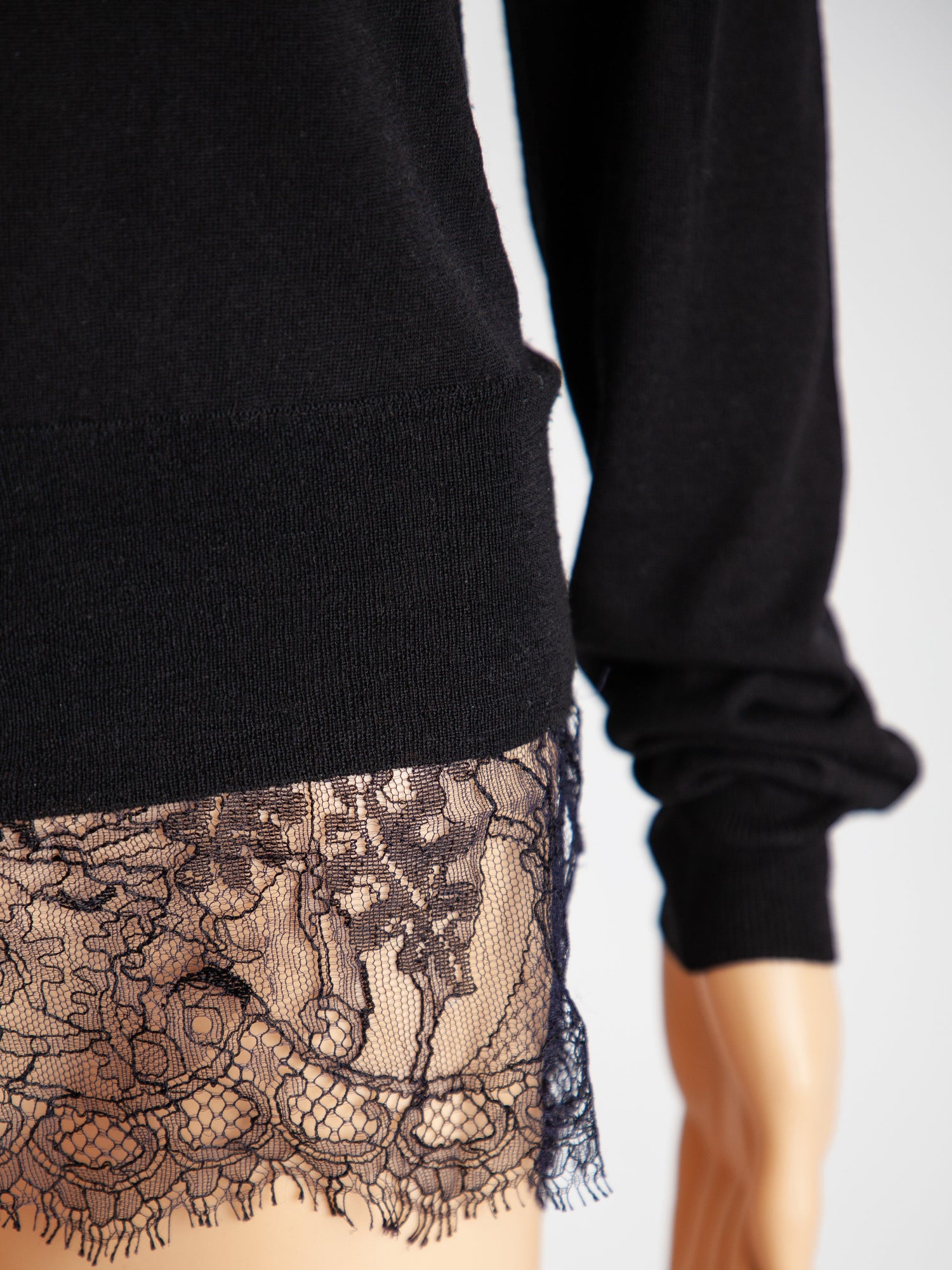 Good Emilio Pucci Black Cardigan XS V-Neck Lace Detailing