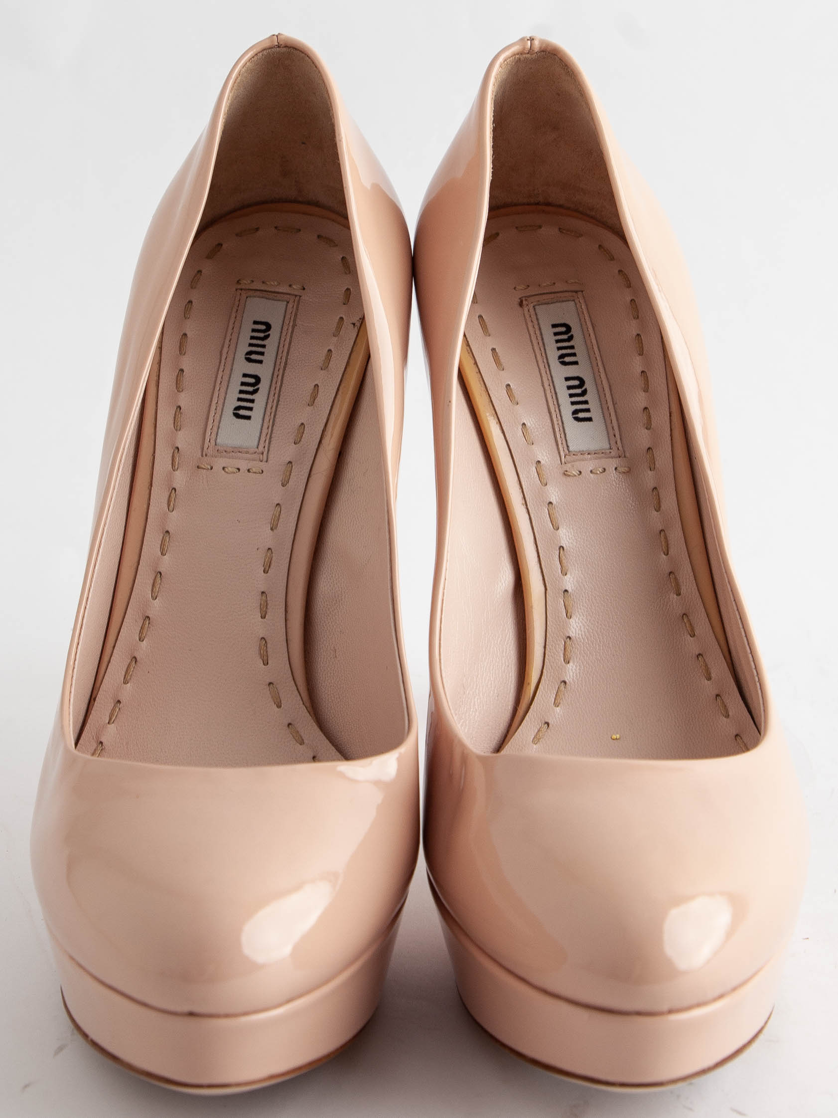 Excellent Miu Miu White Lacquer High-Heeled Platform Pumps