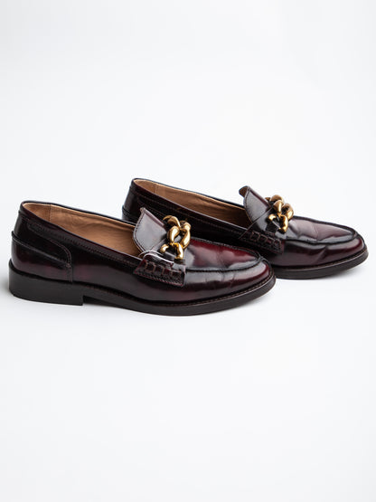 Good Uterque Red Loafers Size 39 with Gold Chain Embellishment