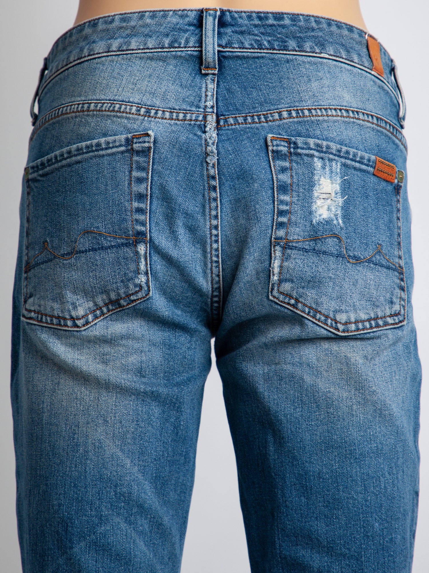 Average Condition 7 For All Mankind Blue Distressed Jeans Size M