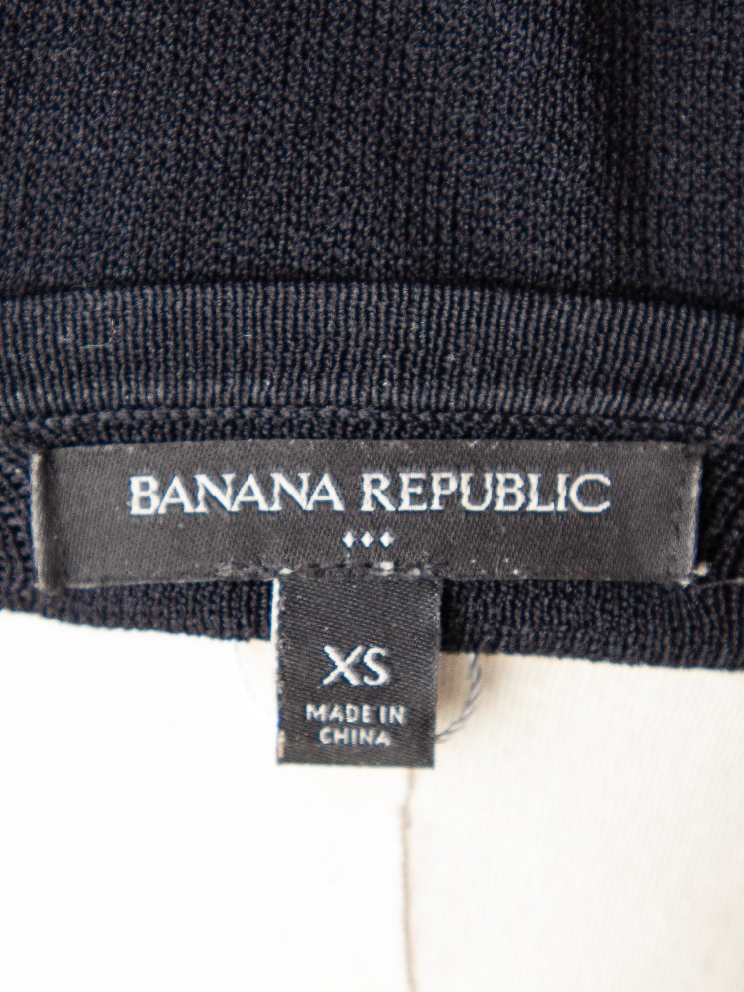 Good Condition Banana Republic Black Dress Size XS with Zippers