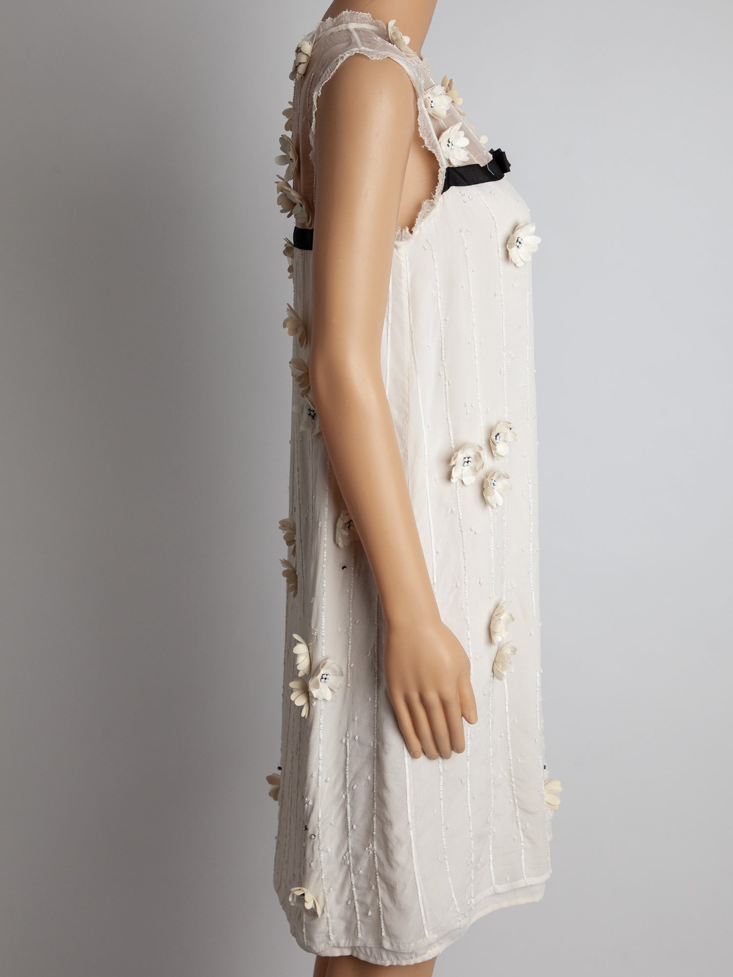 Average TWINSET White Floral Appliqué Dress Size S Viscose