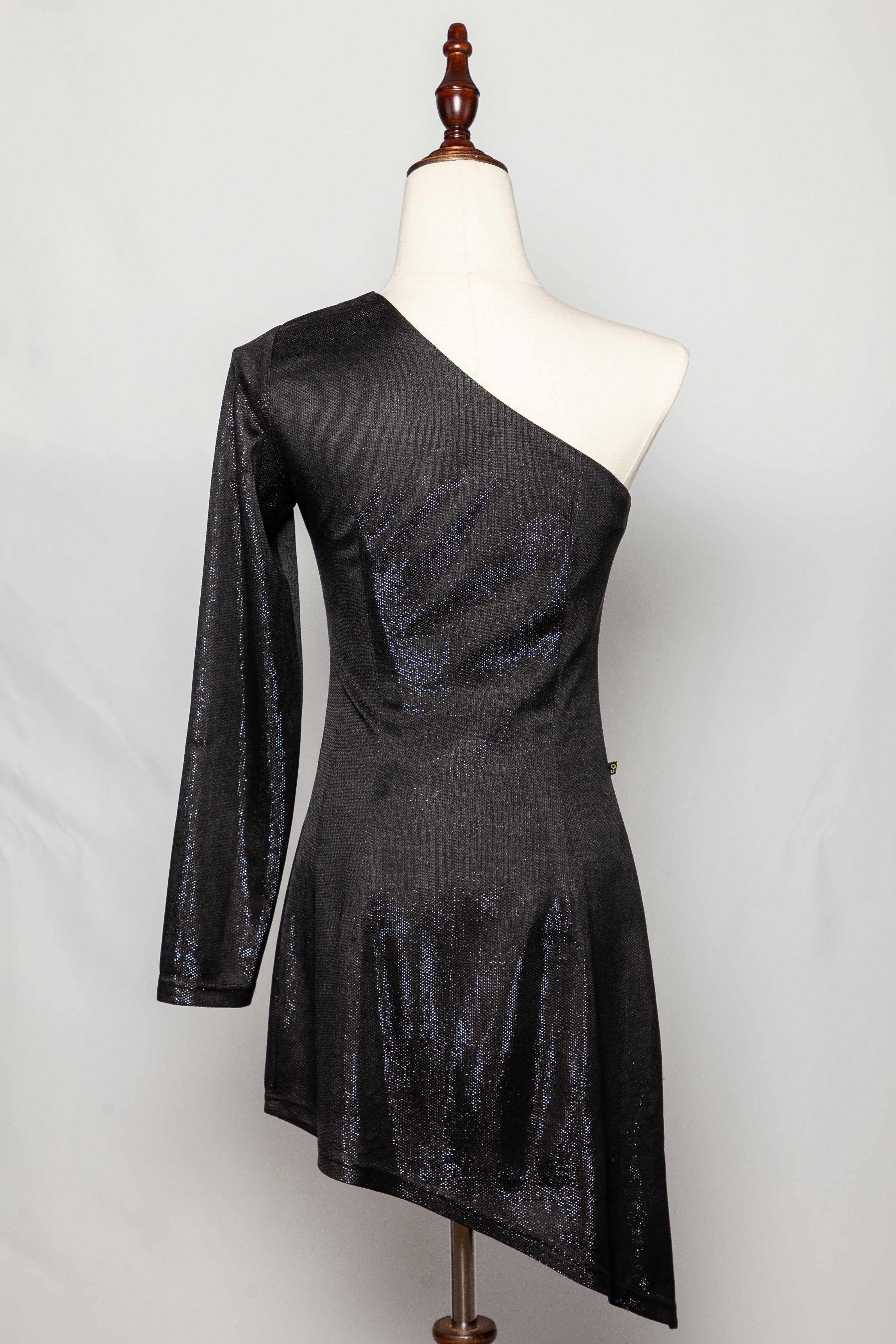 Good Hayali Black Asymmetrical Long Sleeve Dress with Sequins