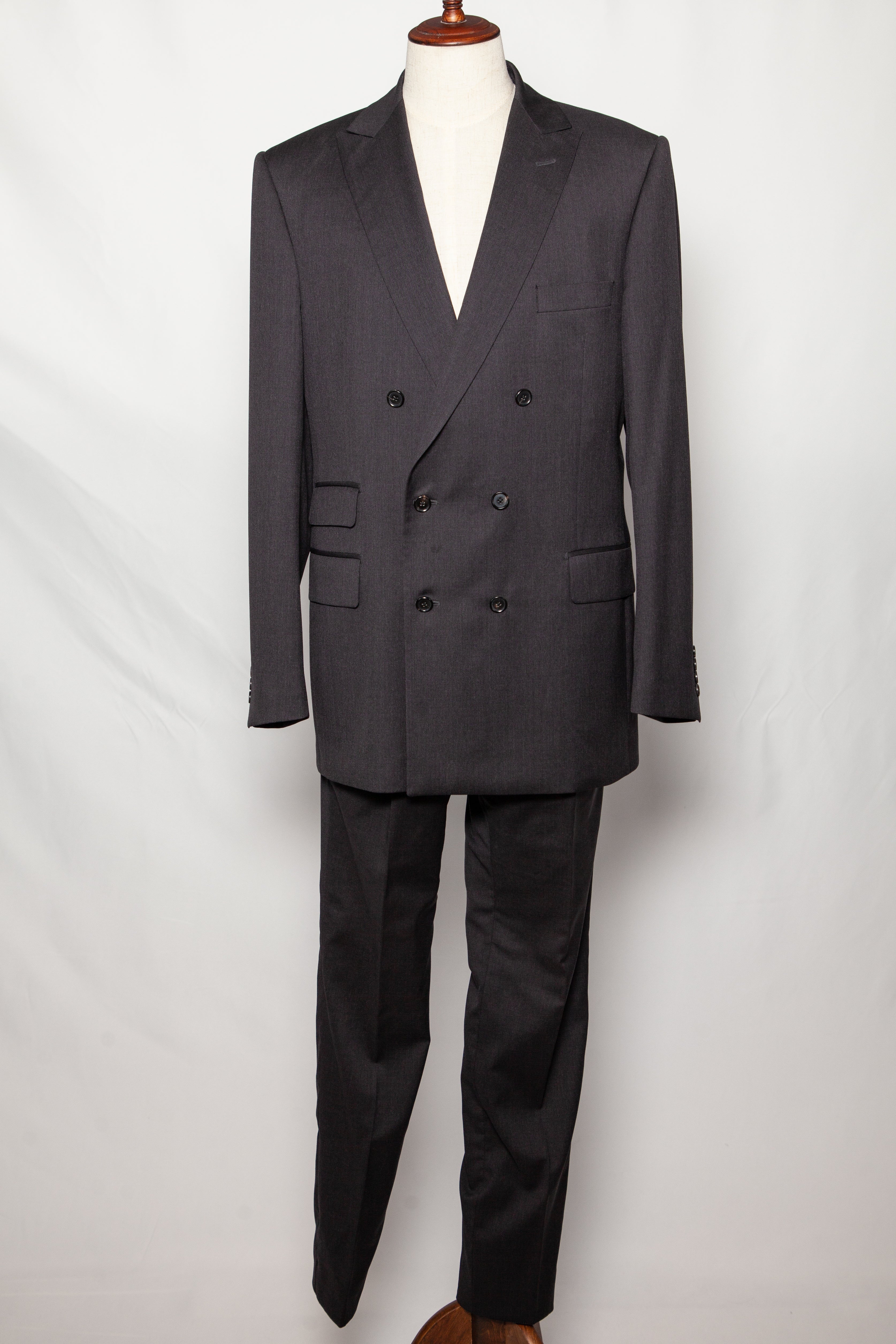 Good Gieves and Hawkes Black Cashmere Wool Suit Size S