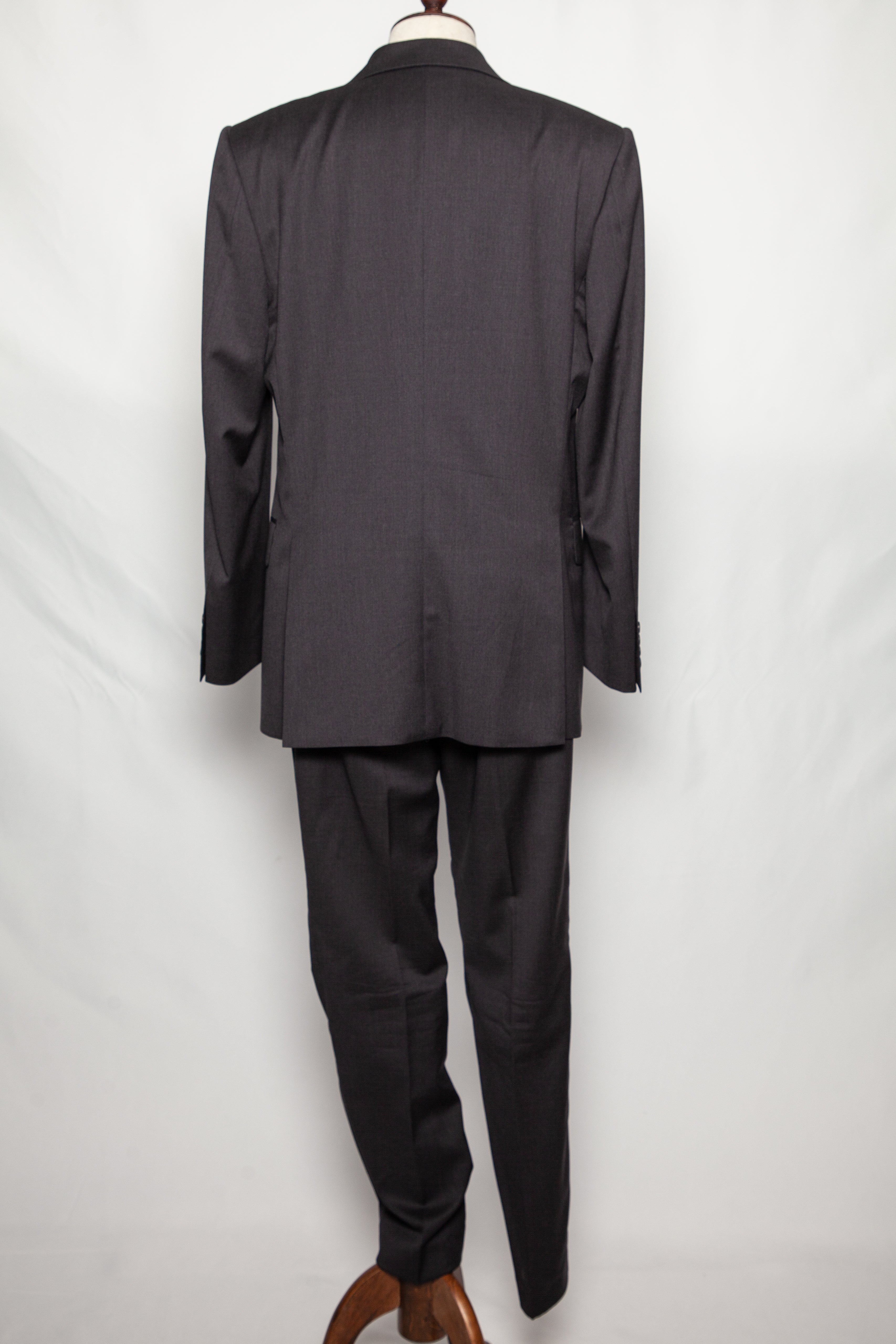 Good Gieves and Hawkes Black Cashmere Wool Suit Size S