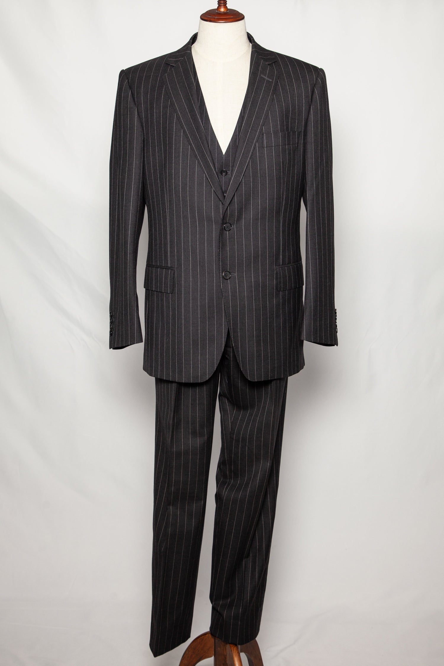 Gieves and Hawkes Pinstripe Suit Black Cashmere Wool Size M