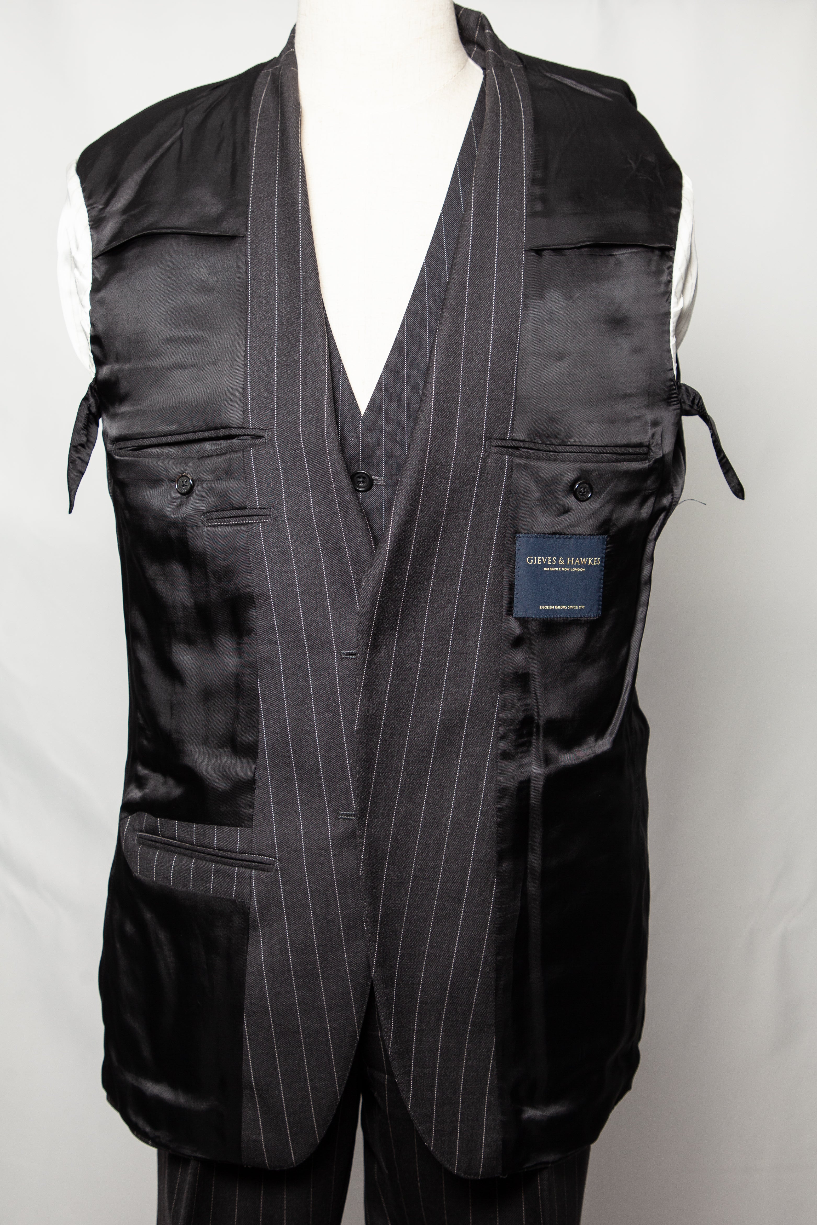Gieves and Hawkes Pinstripe Suit Black Cashmere Wool Size M