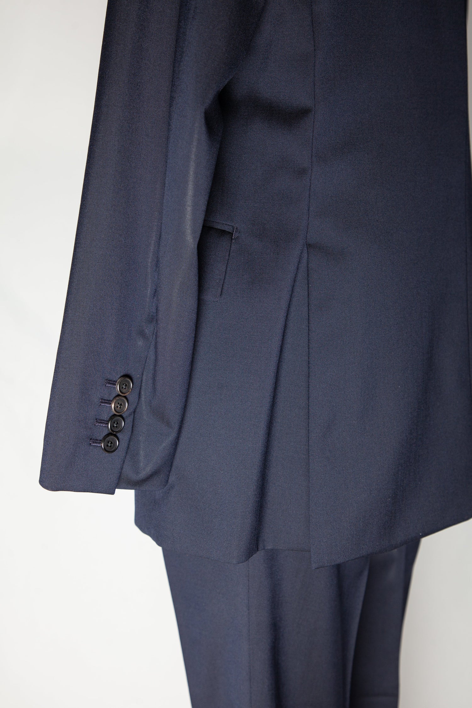 Gieves and Hawkes Navy Blue Cashmere Wool Suit Size S - Good Condition