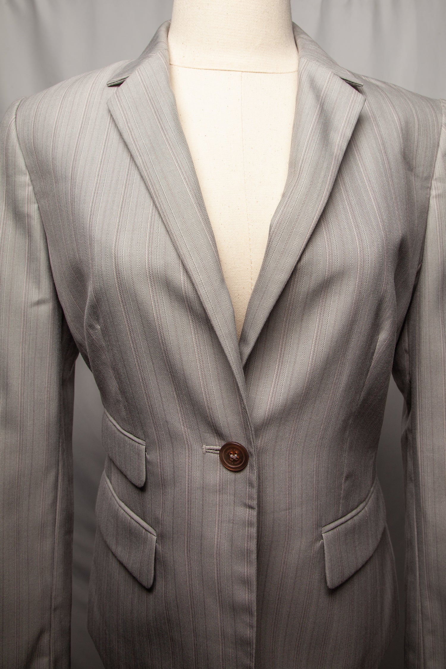 NEW Calvin Klein Gray Pinstripe Skirt Suit Size 4