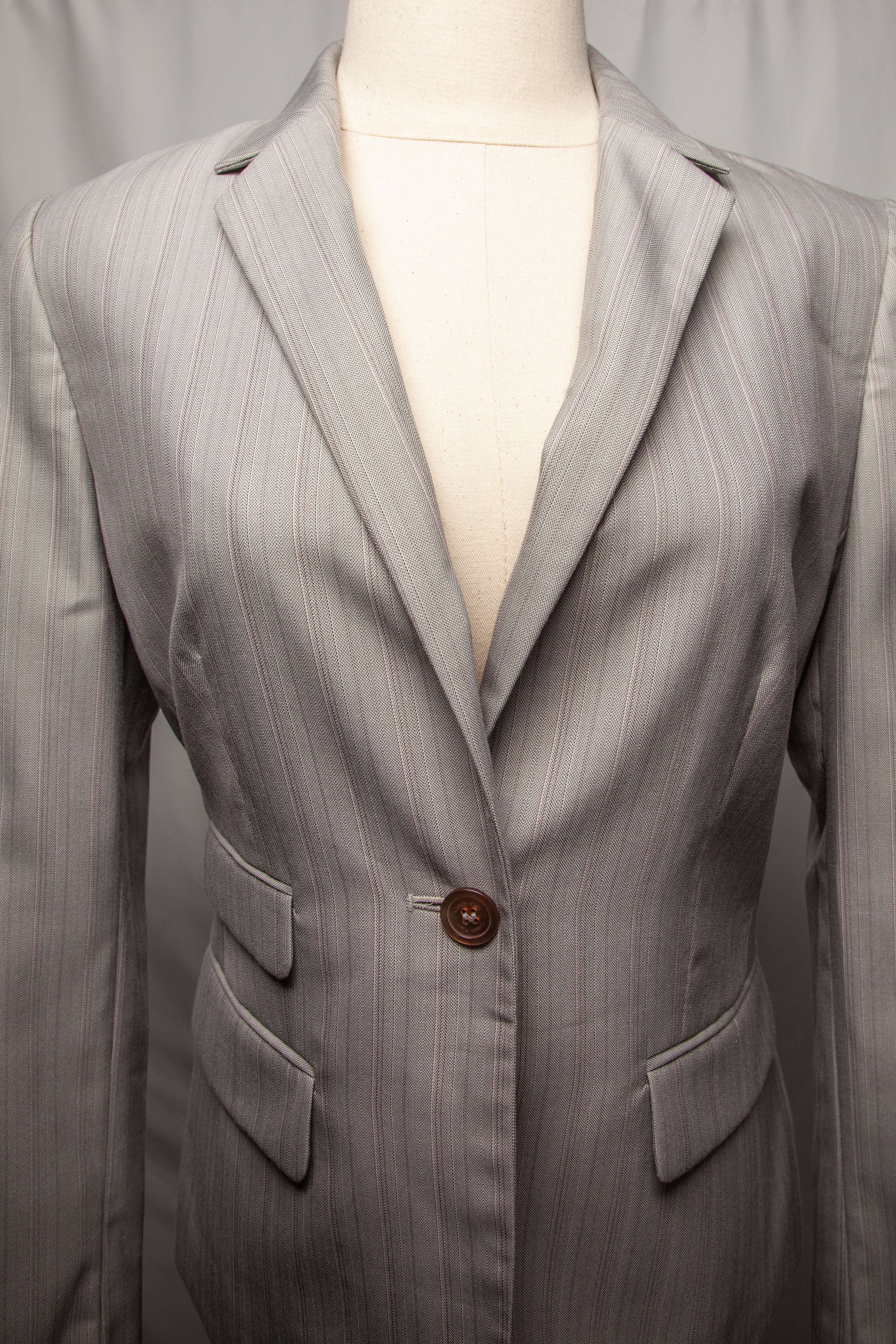 NEW Calvin Klein Gray Pinstripe Skirt Suit Size 4