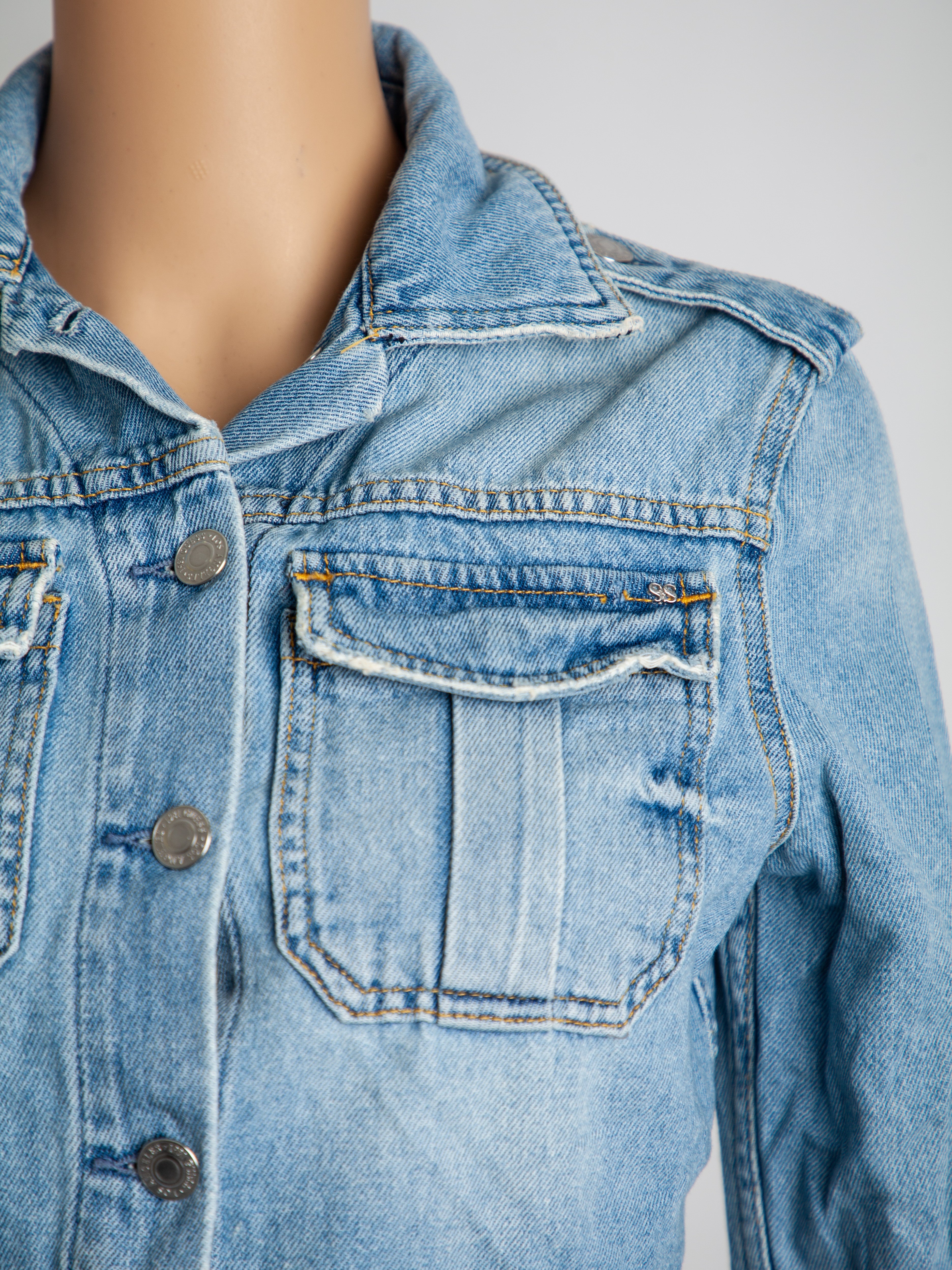 Good Guess Cropped Blue Denim Jacket Size S with &