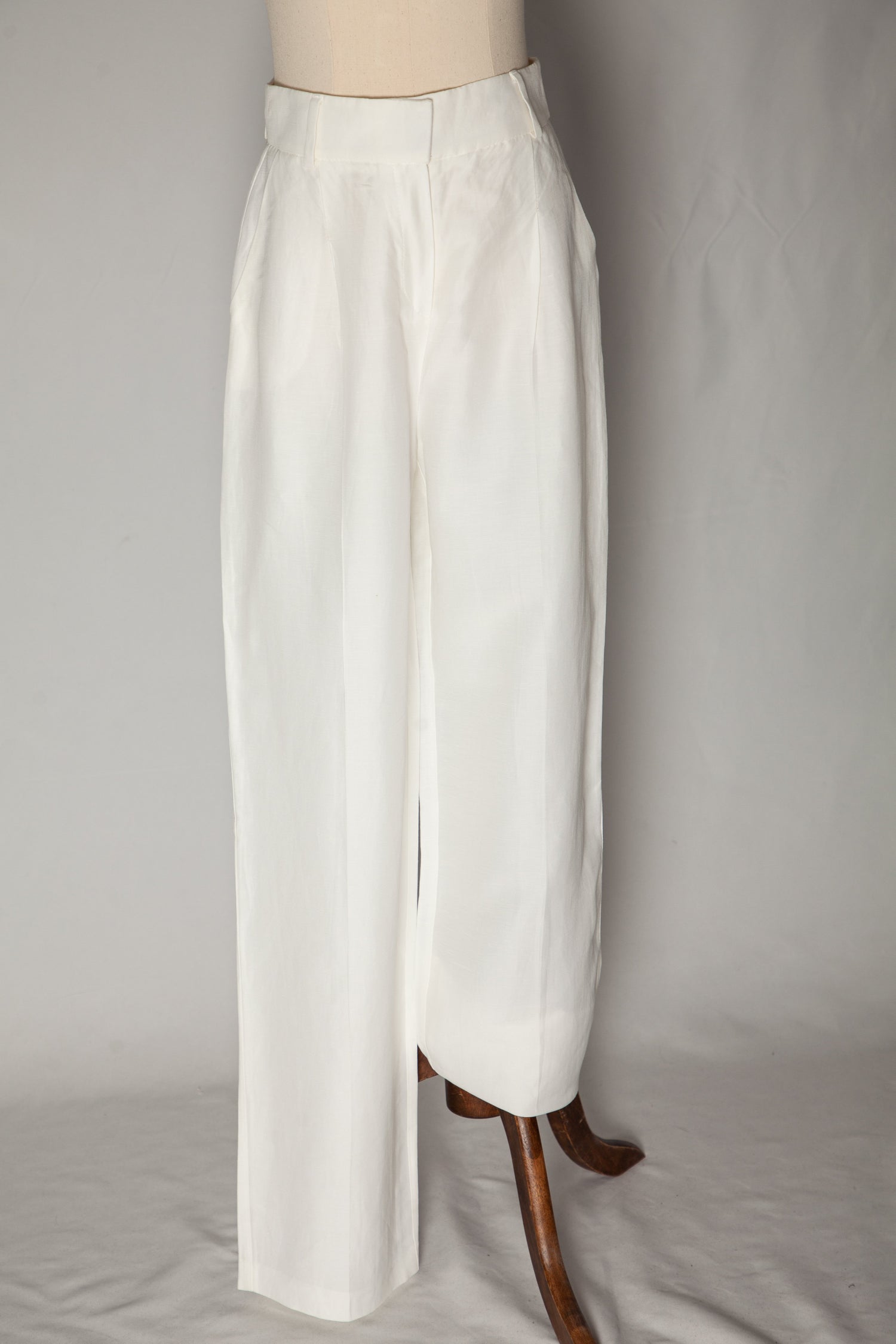 IPEKYOL White Tailored Pants M, Viscose, Good Condition