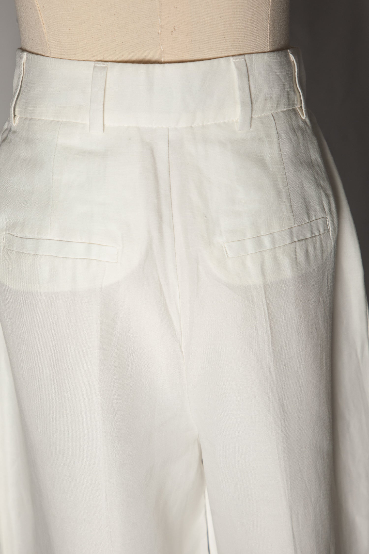 IPEKYOL White Tailored Pants M, Viscose, Good Condition