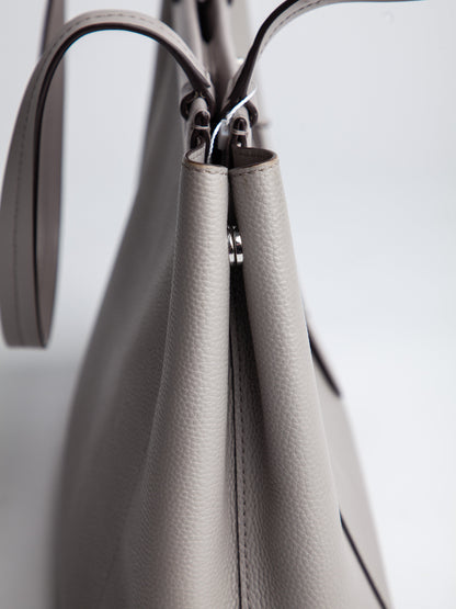 Good Michael Kors Gray Leather Handbag with Shoulder Strap