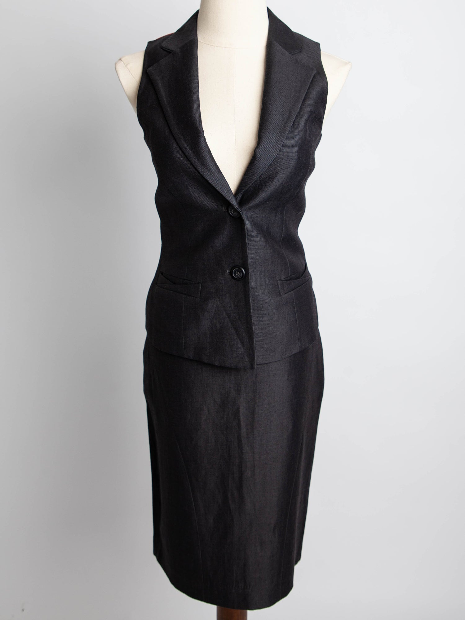 Good Ted Baker Black Sleeveless Two-Piece Outfit Vest &amp; Skirt