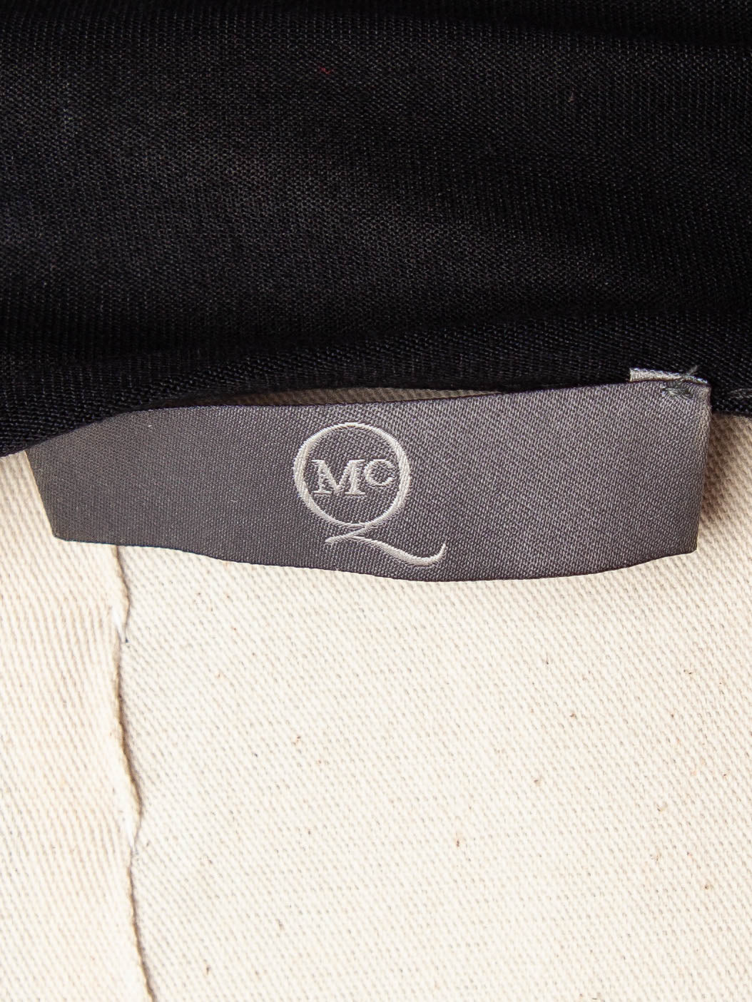 Good Alexander McQueen Red Viscose Dress Size XS with Black Top