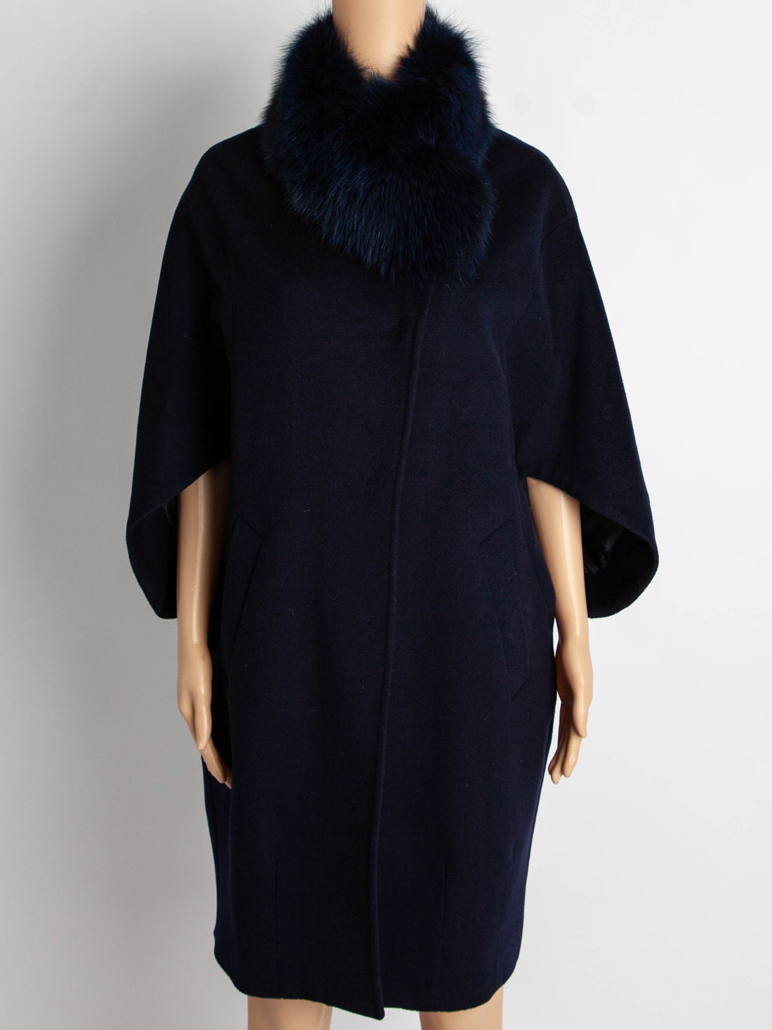 Eleventy Blue Wool Coat with Fur Collar Size M - Good Condition