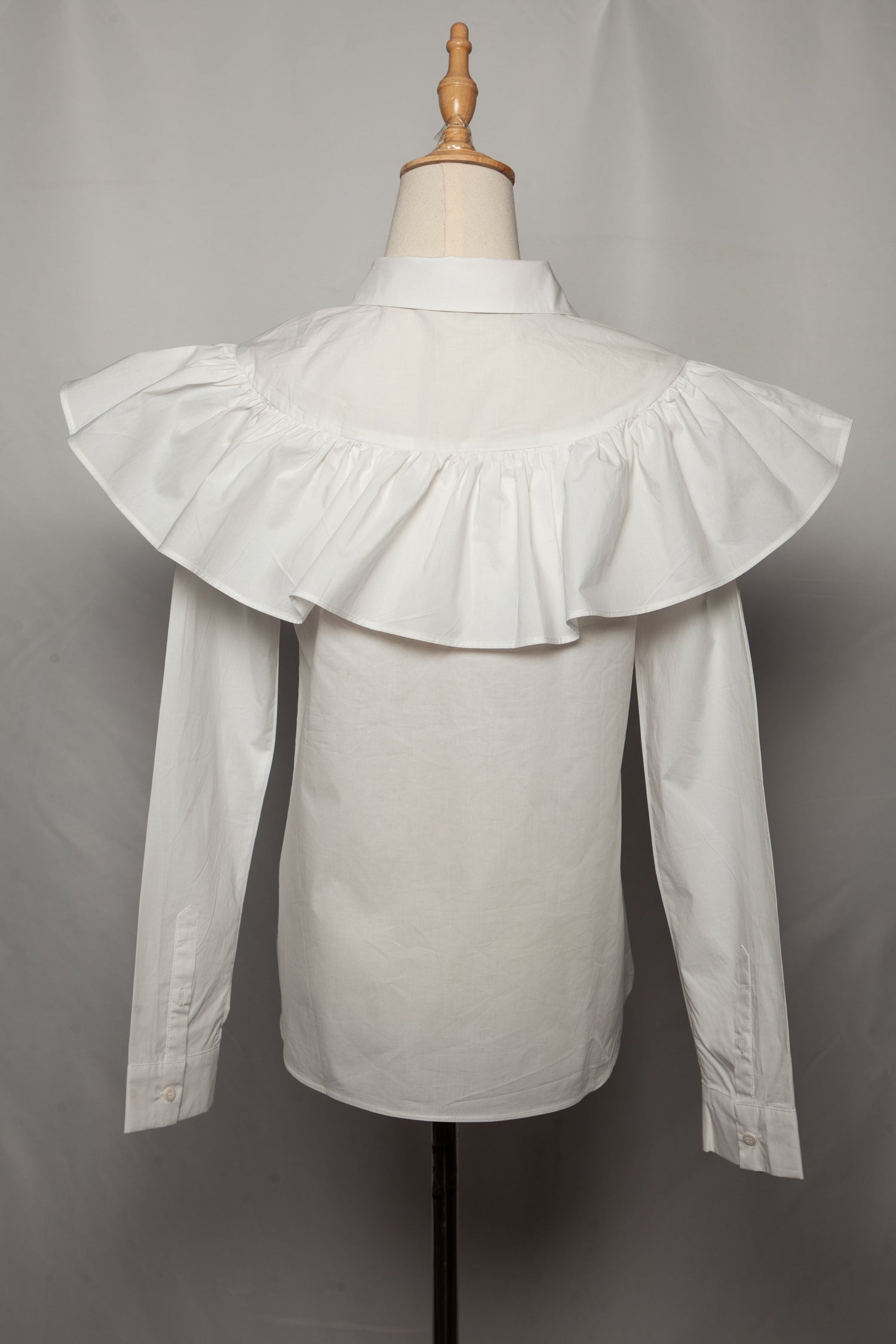 Good English Factory White Long Sleeve Blouse Size S with Ruffled Collar