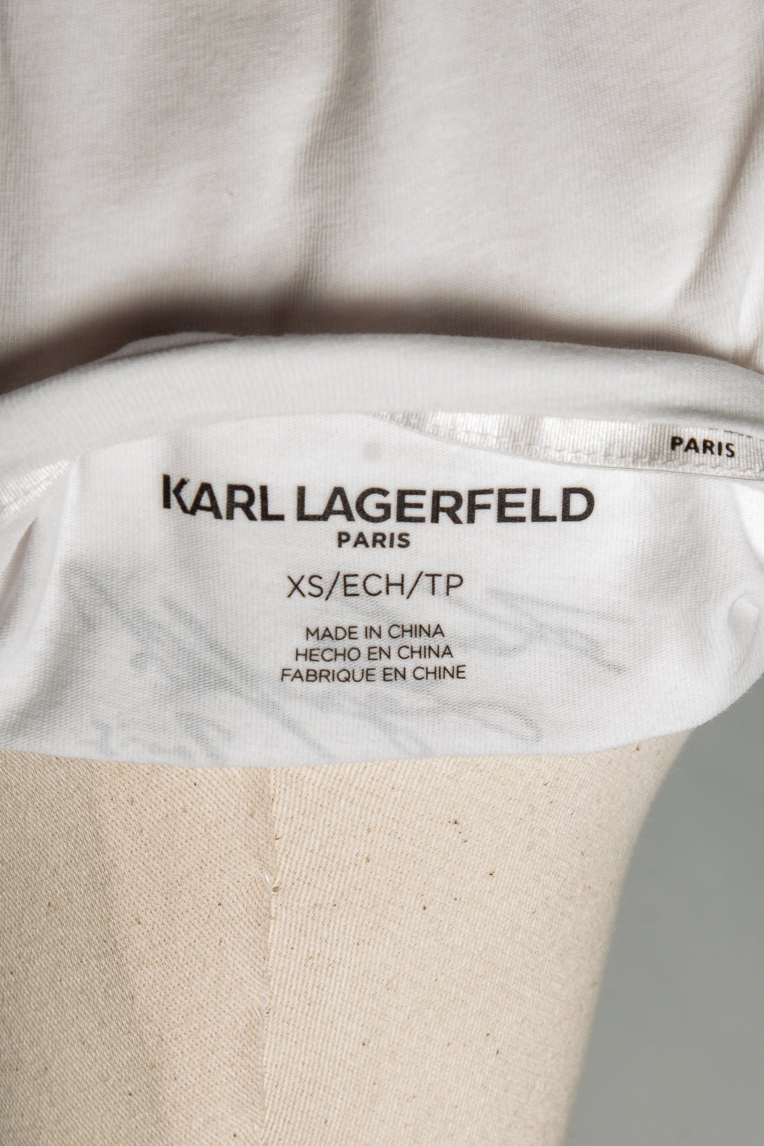 Good Karl Lagerfeld White Cotton T-Shirt Size XS with Floral Design