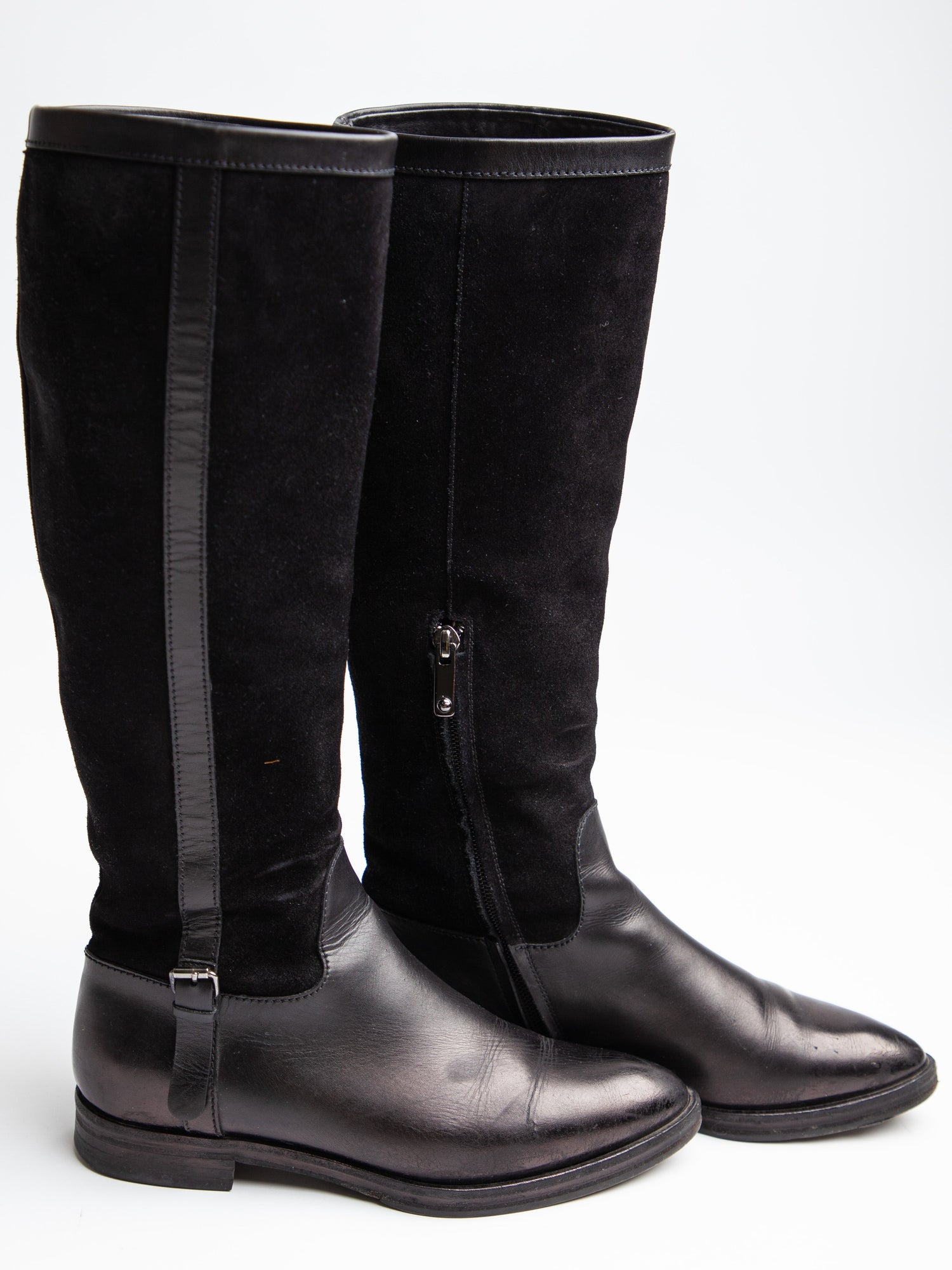 Good Giorgio Armani Black Leather Knee-High Boots with Buckle Detail