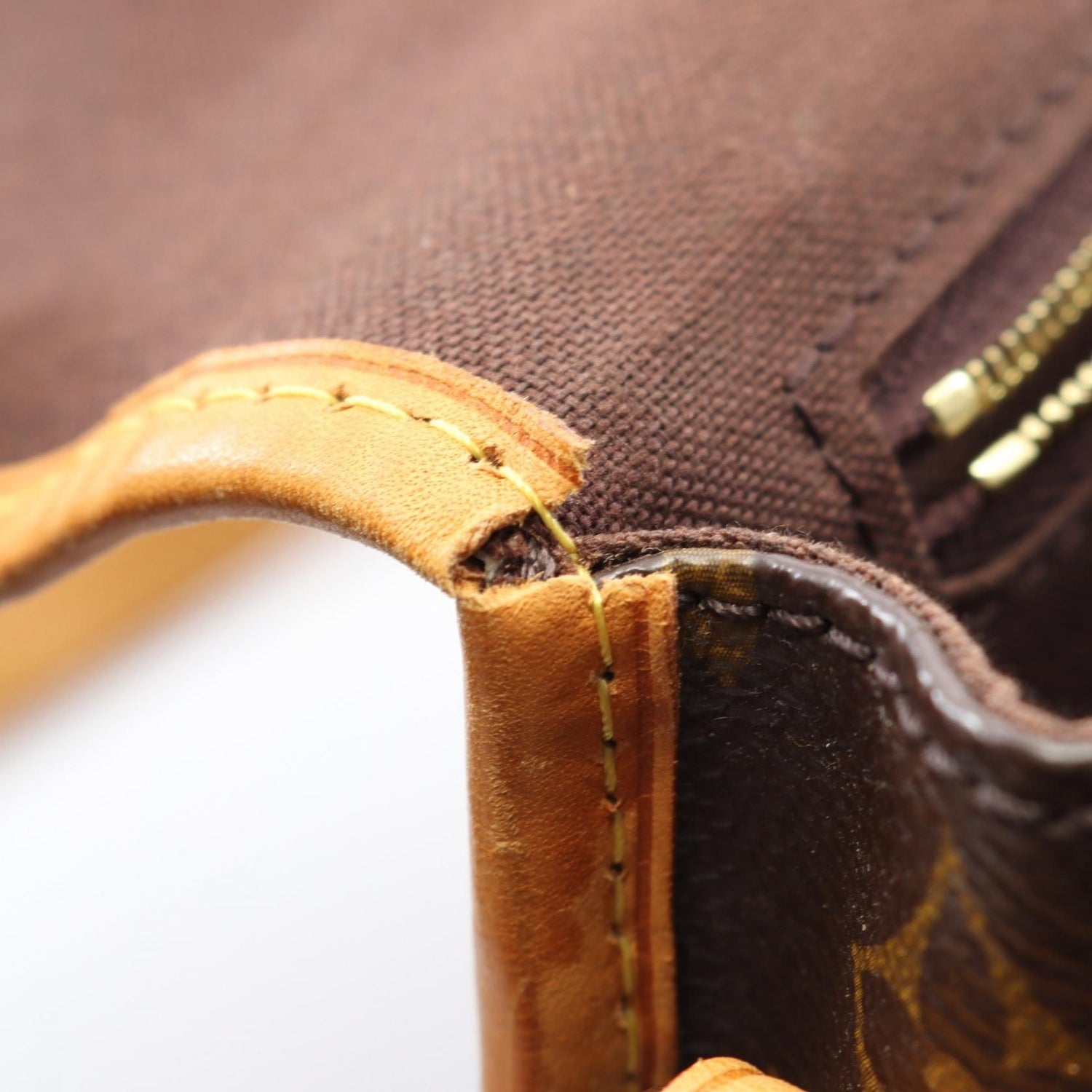 Louis Vuitton Menilmontant PM, Monogram