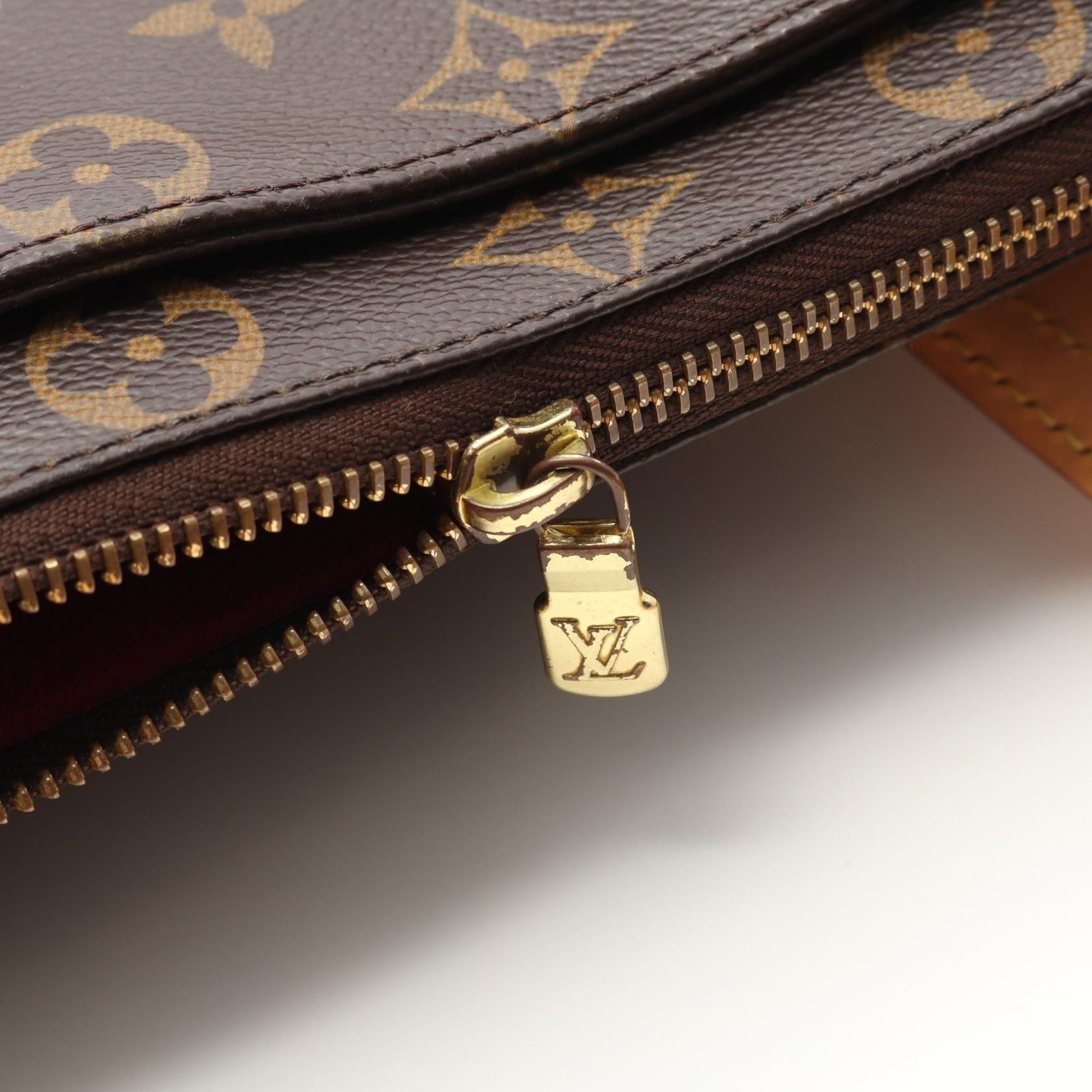 Louis Vuitton Multipli Cite, Monogram