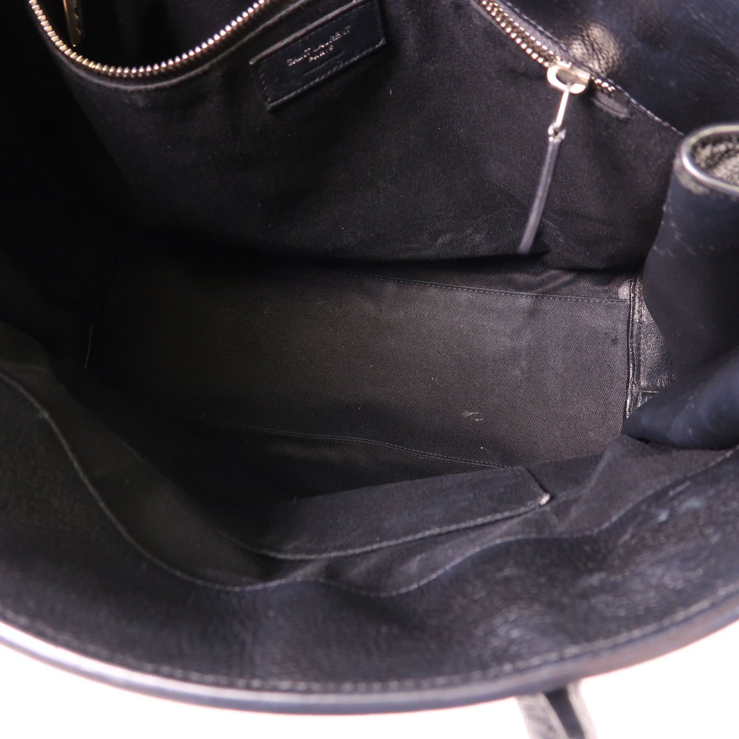 Saint Laurent Cowhide Leather Hand Bag Black Calfskin (cowhide) Ars 647168