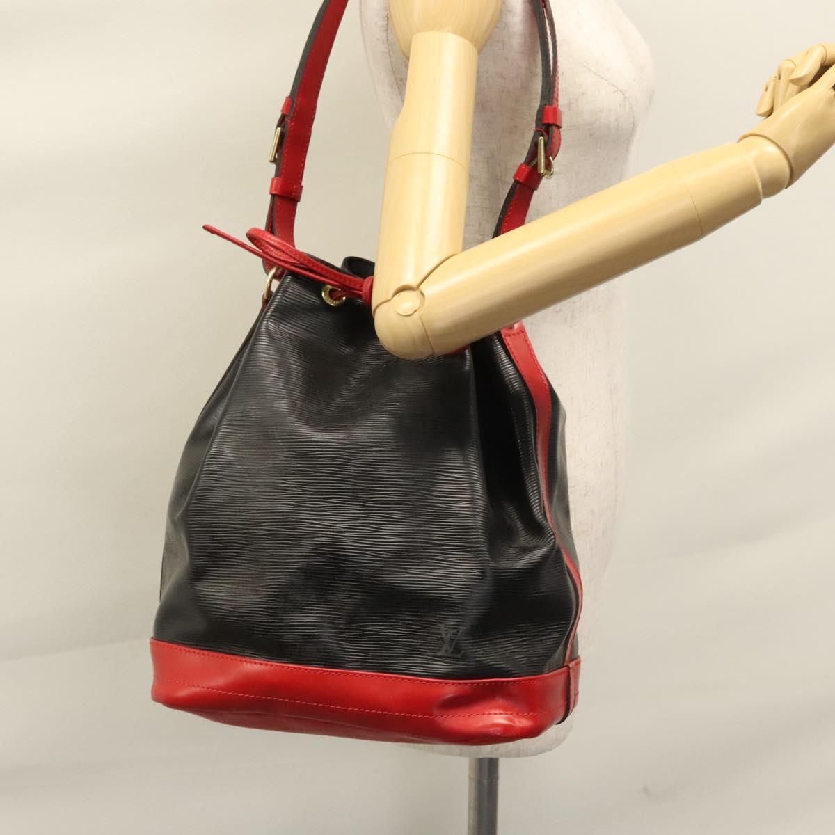 Louis Vuitton Epi Noe Shoulder Bag Bicolor Black Red M 44017 Lv Auth