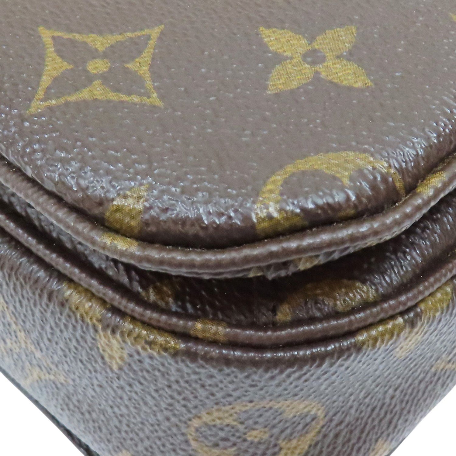 Louis Vuitton Pochette Metis, Monogram
