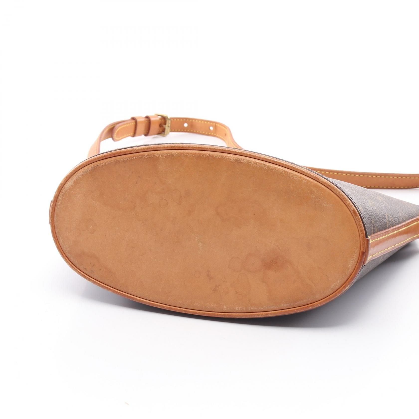 Louis Vuitton Drouot, Monogram