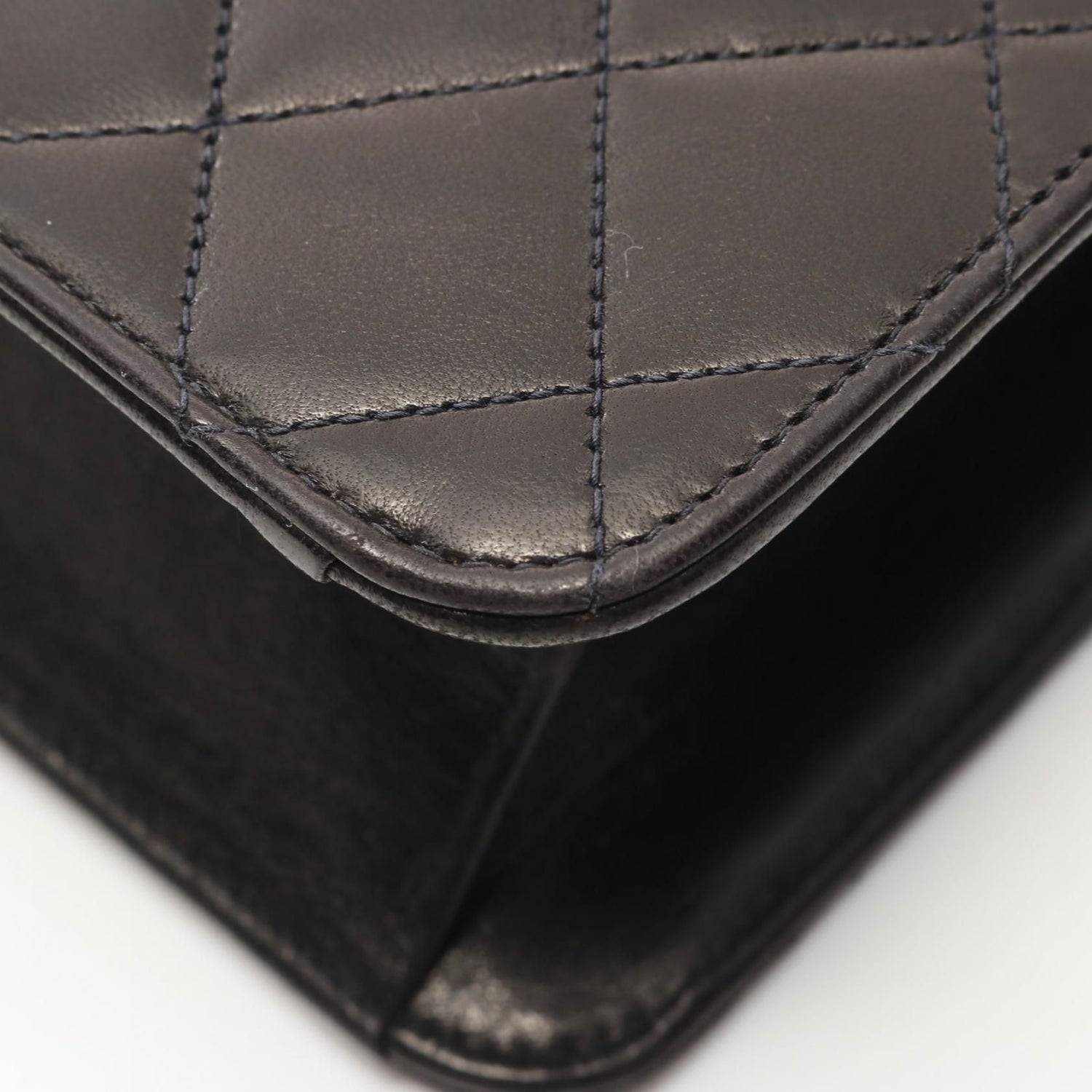 Chanel Matelasse Single Flap Chain Shoulder Bag Lambskin Black Ghw