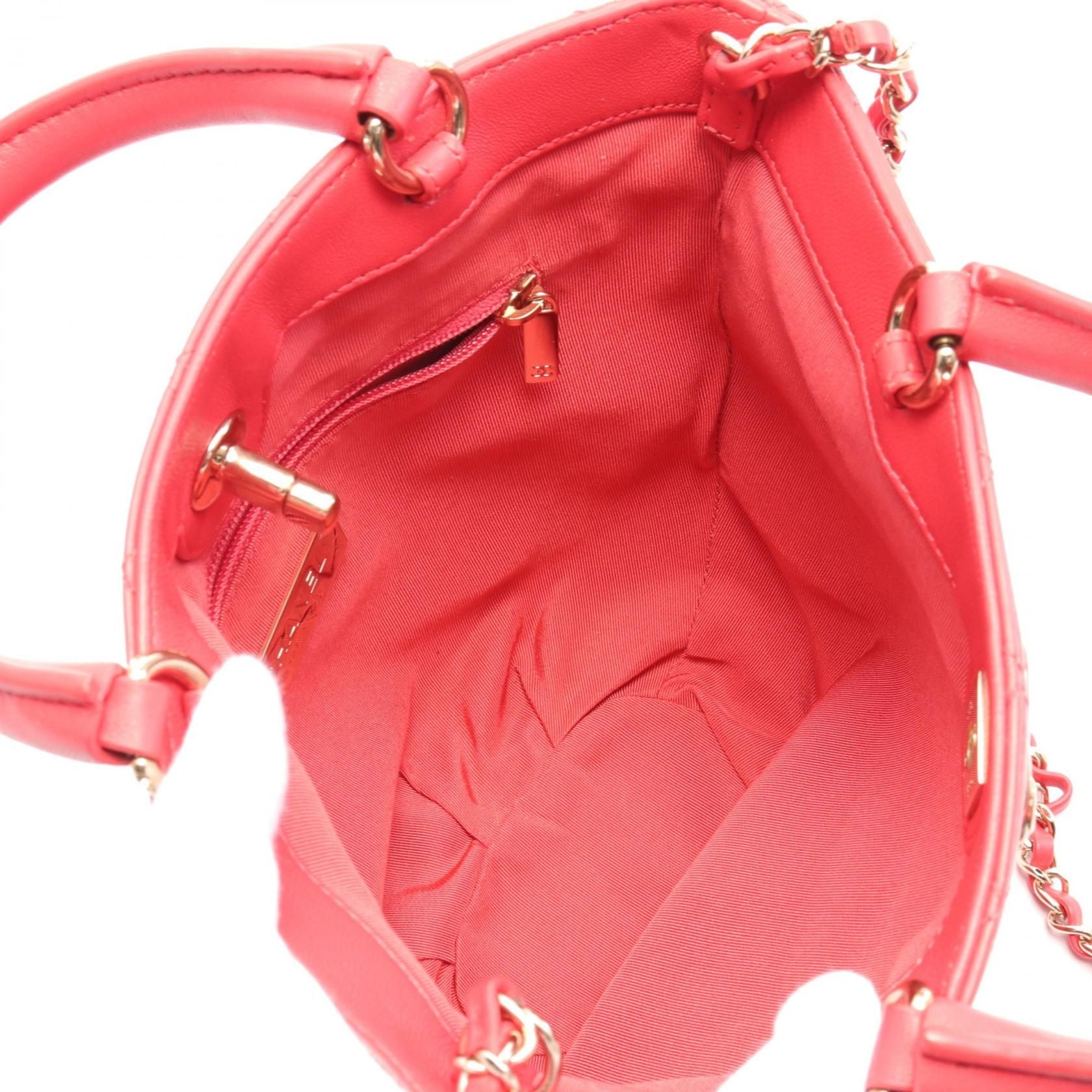 Chanel Red Matelasse Shoulder Bag Leather