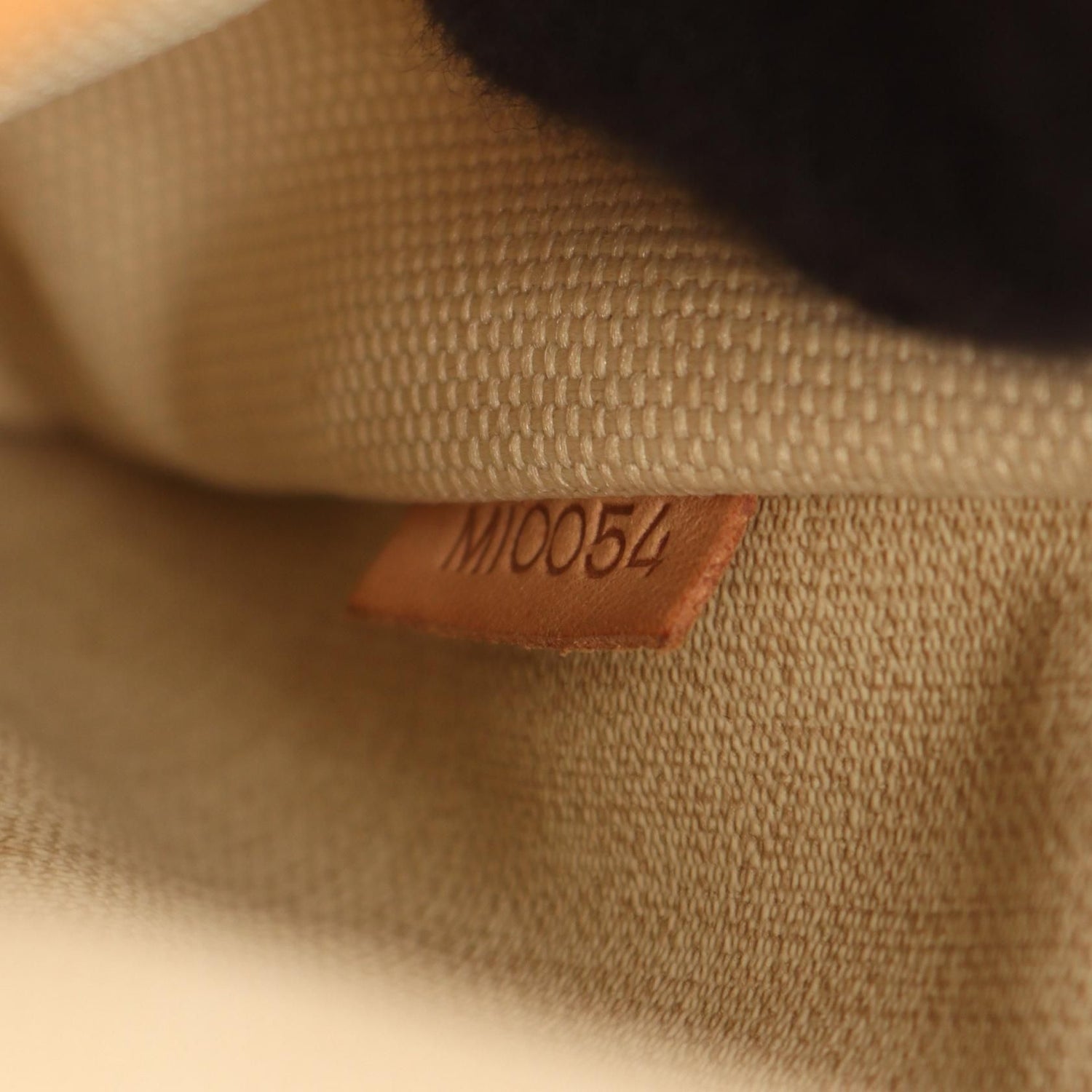 Louis Vuitton Trouville, Monogram