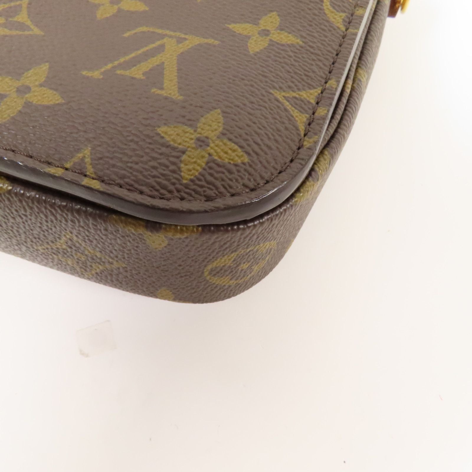 Louis Vuitton Pochette Metis, Monogram