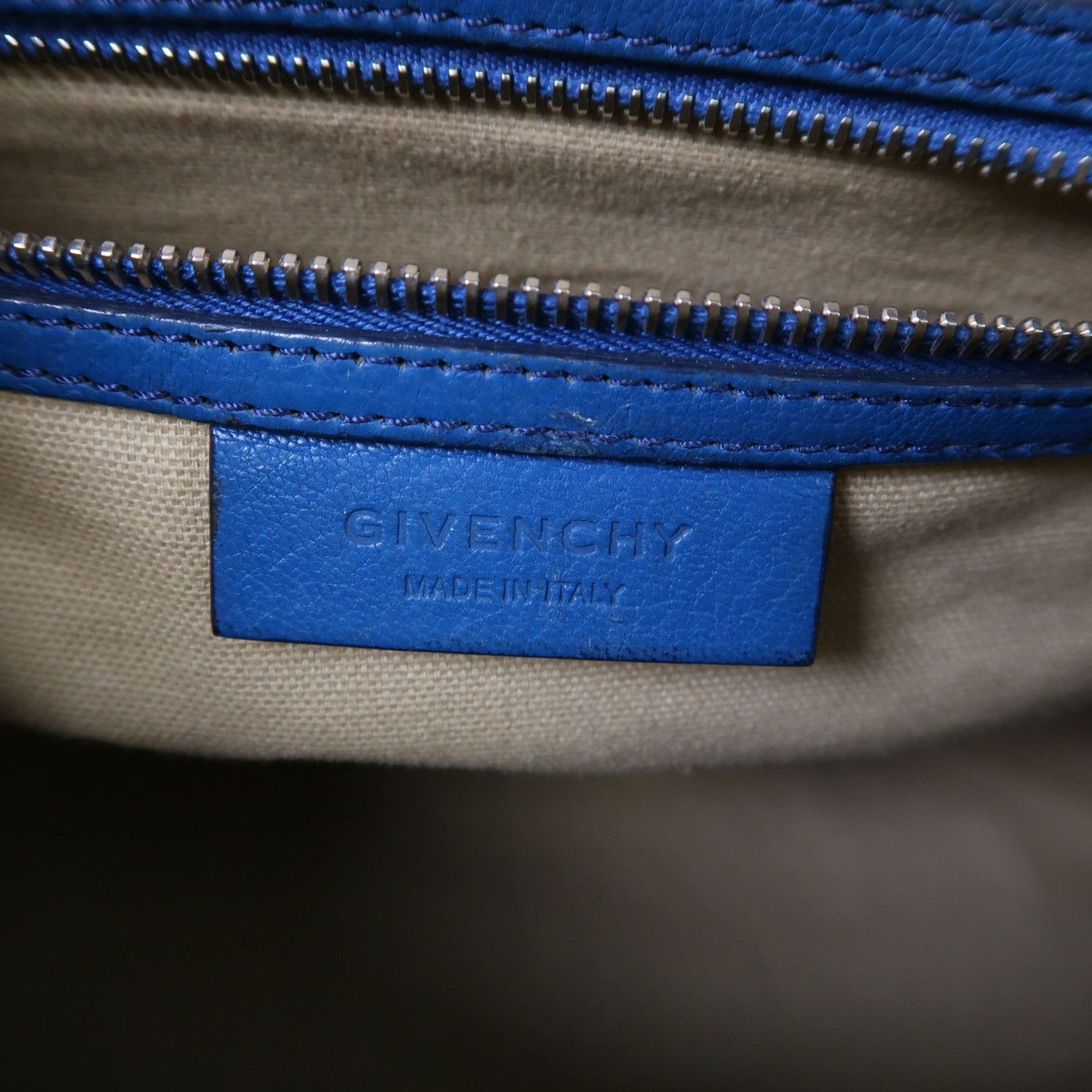 Givenchy Sugar Goatskin Small Antigona Indigo Blue