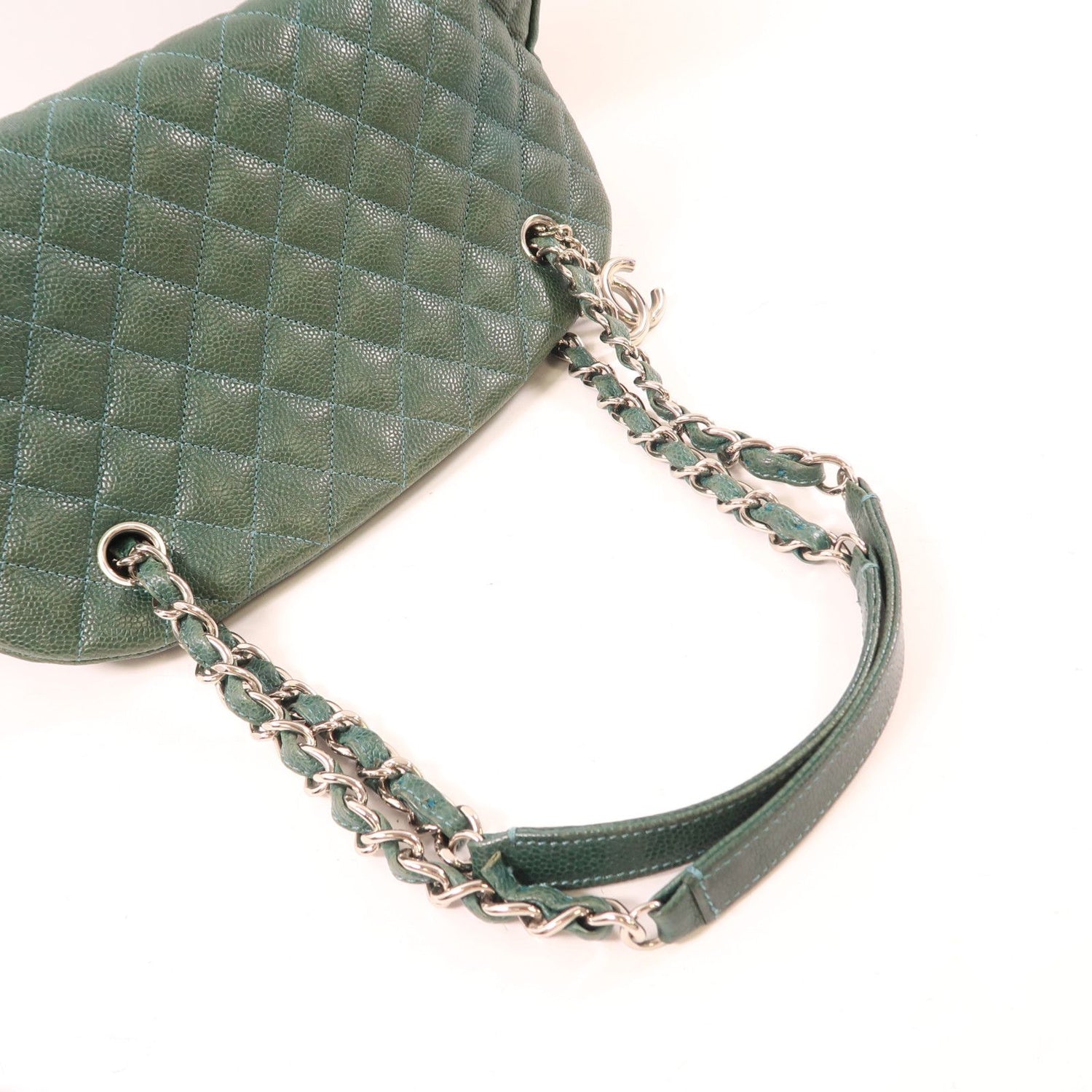 Chanel Green Cowhide Leather Chain Shoulder Silver Chain Shoulder Back Bag Calfskin (cowhide)