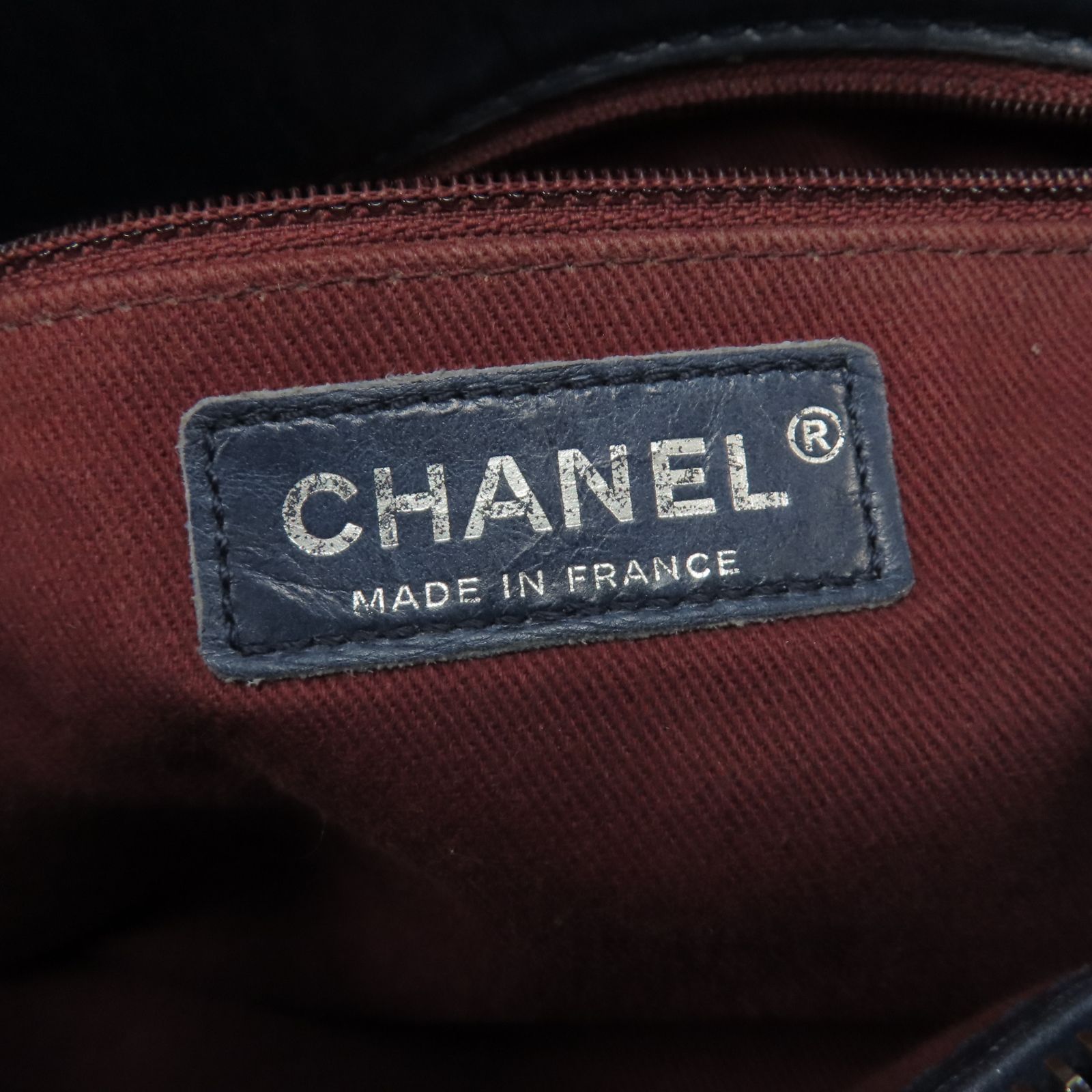 Chanel Blue Cowhide Leather Chain Shoulder Shoulder Back Bag Indigo S