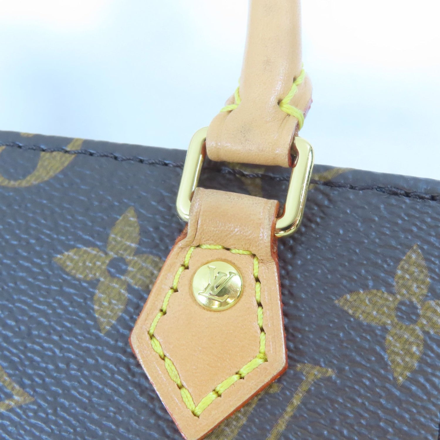 Louis Vuitton Petit Sac Plat, Monogram