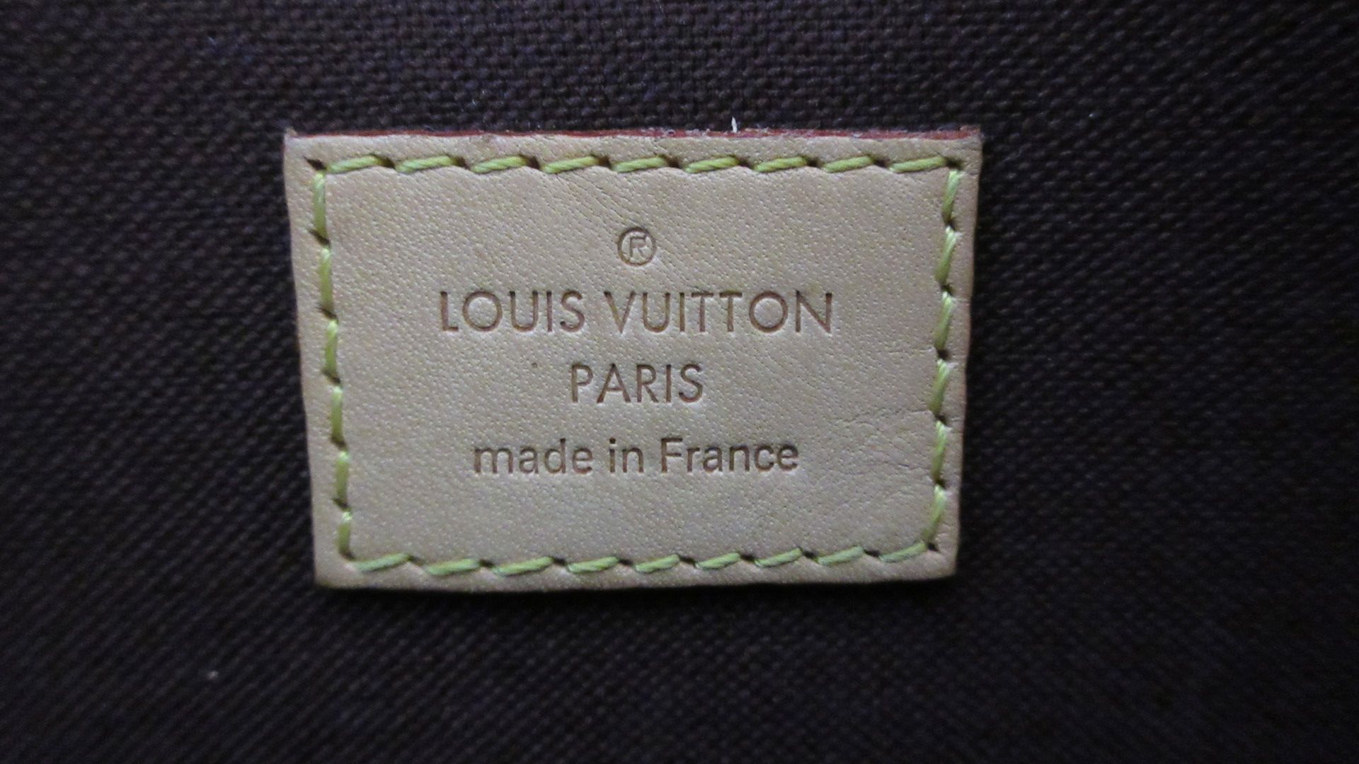 Louis Vuitton Favorite MM, Monogram