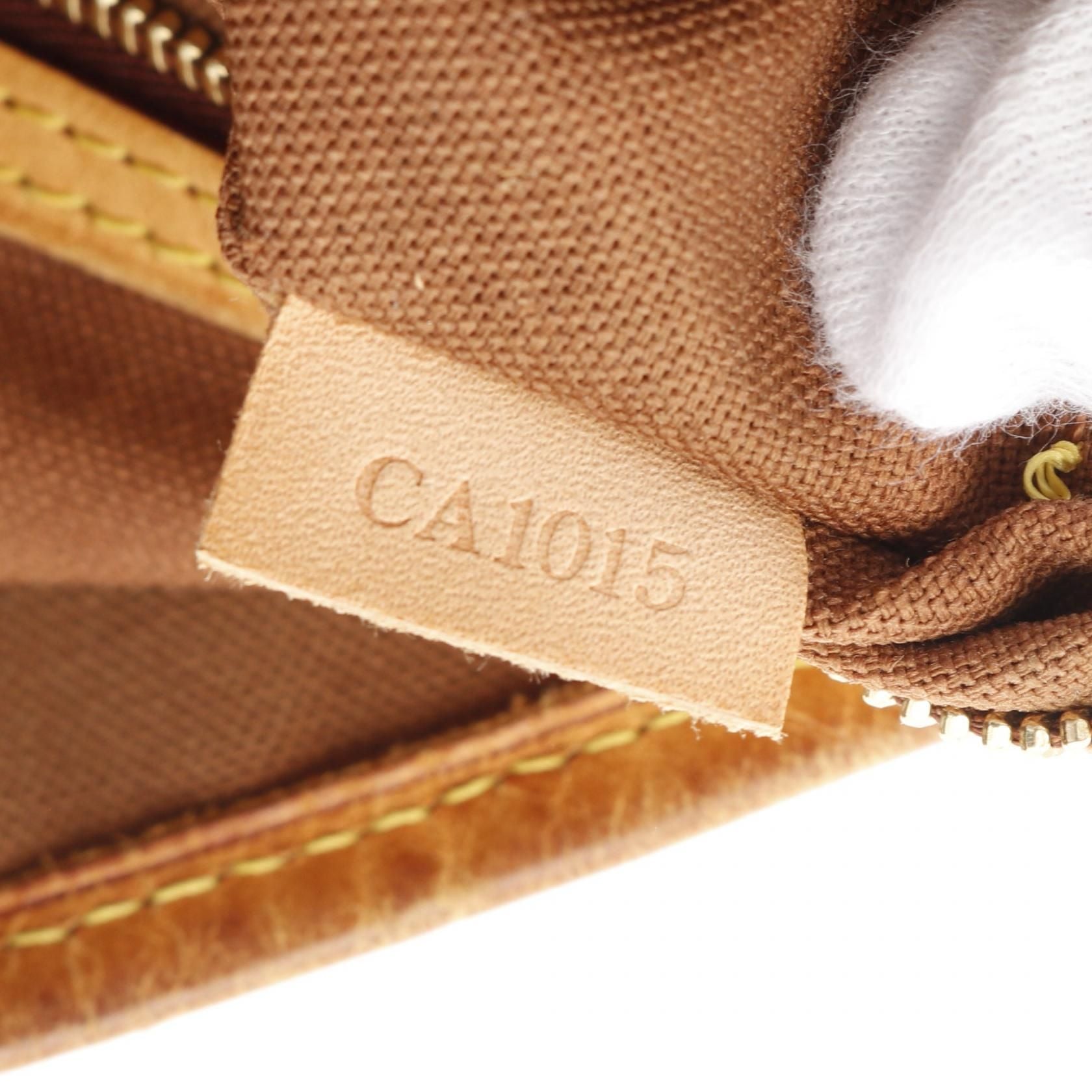 Louis Vuitton Batignolles Horizontal, Monogram