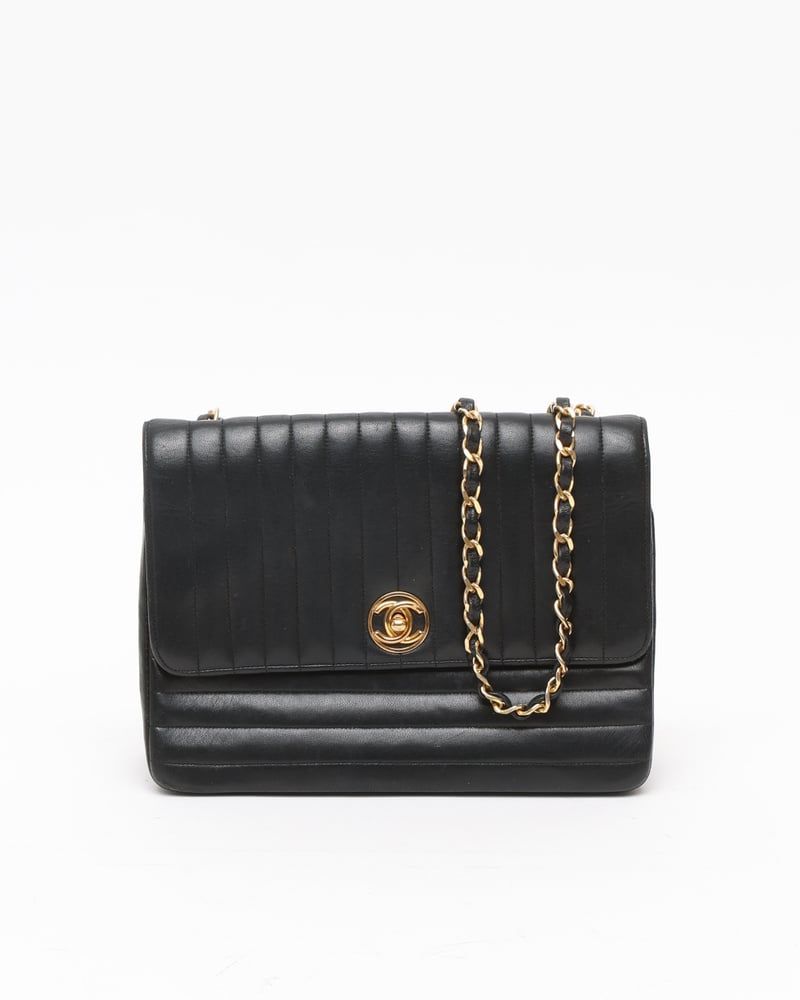 Chanel Circle Cc Horizontal Single Flap Crossbody Bag