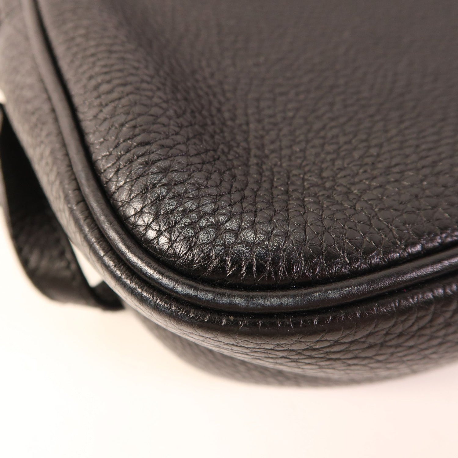 Gucci Cowhide Leather Shoulder Bag Black Calfskin (cowhide) 308364