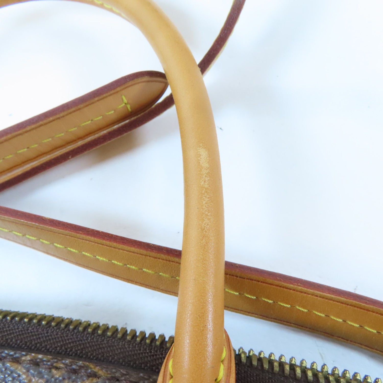 Louis Vuitton Turenne MM, Monogram