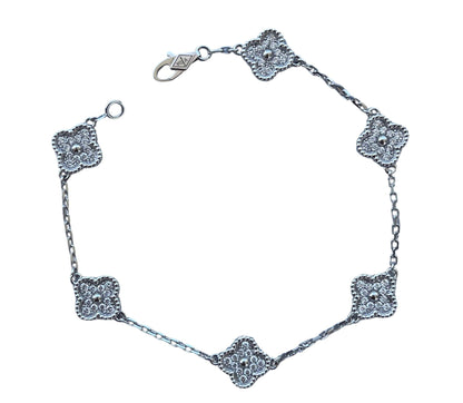 Van Cleef &amp; Arpels Sweet Alhambra Diamond Pave 6 Motifs White Gold Bracelet