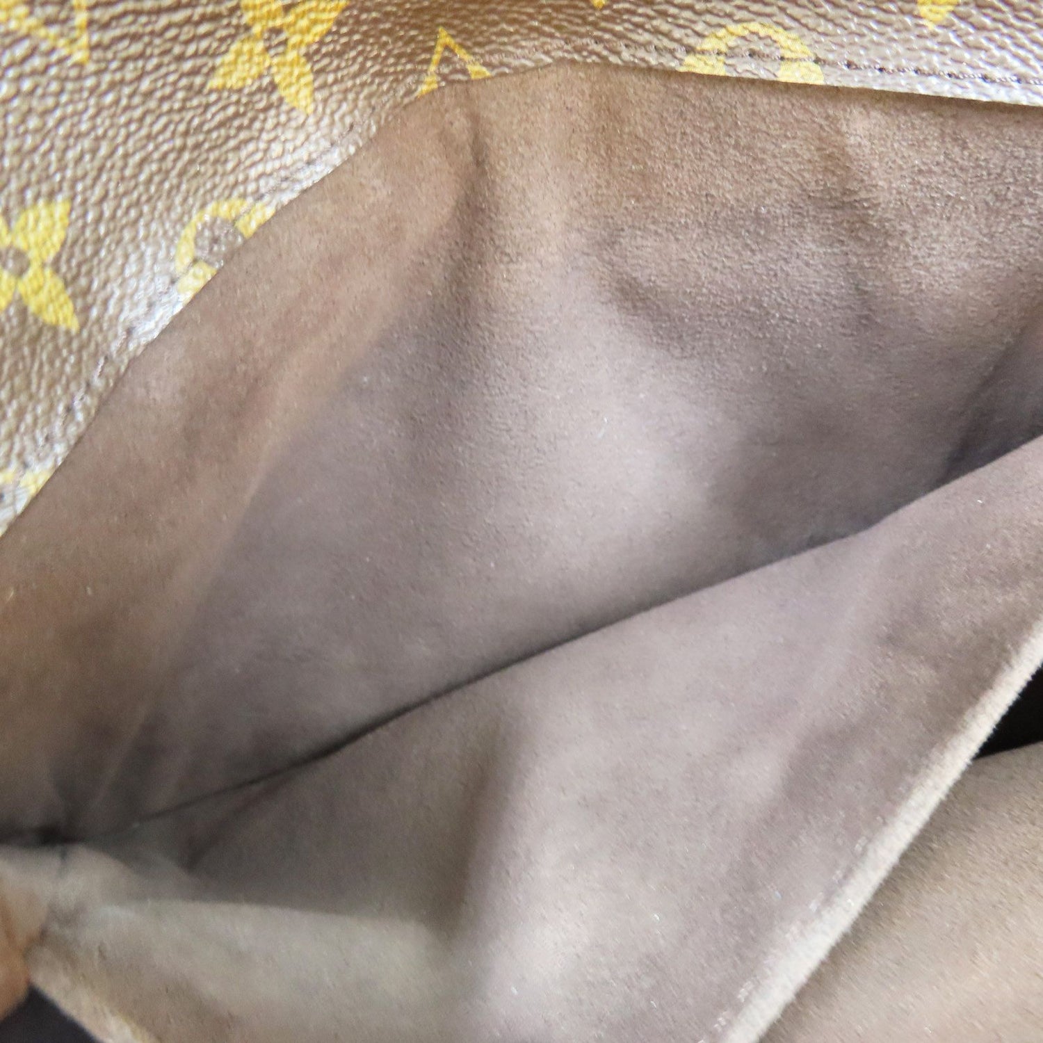 Louis Vuitton Pochette Metis, Monogram