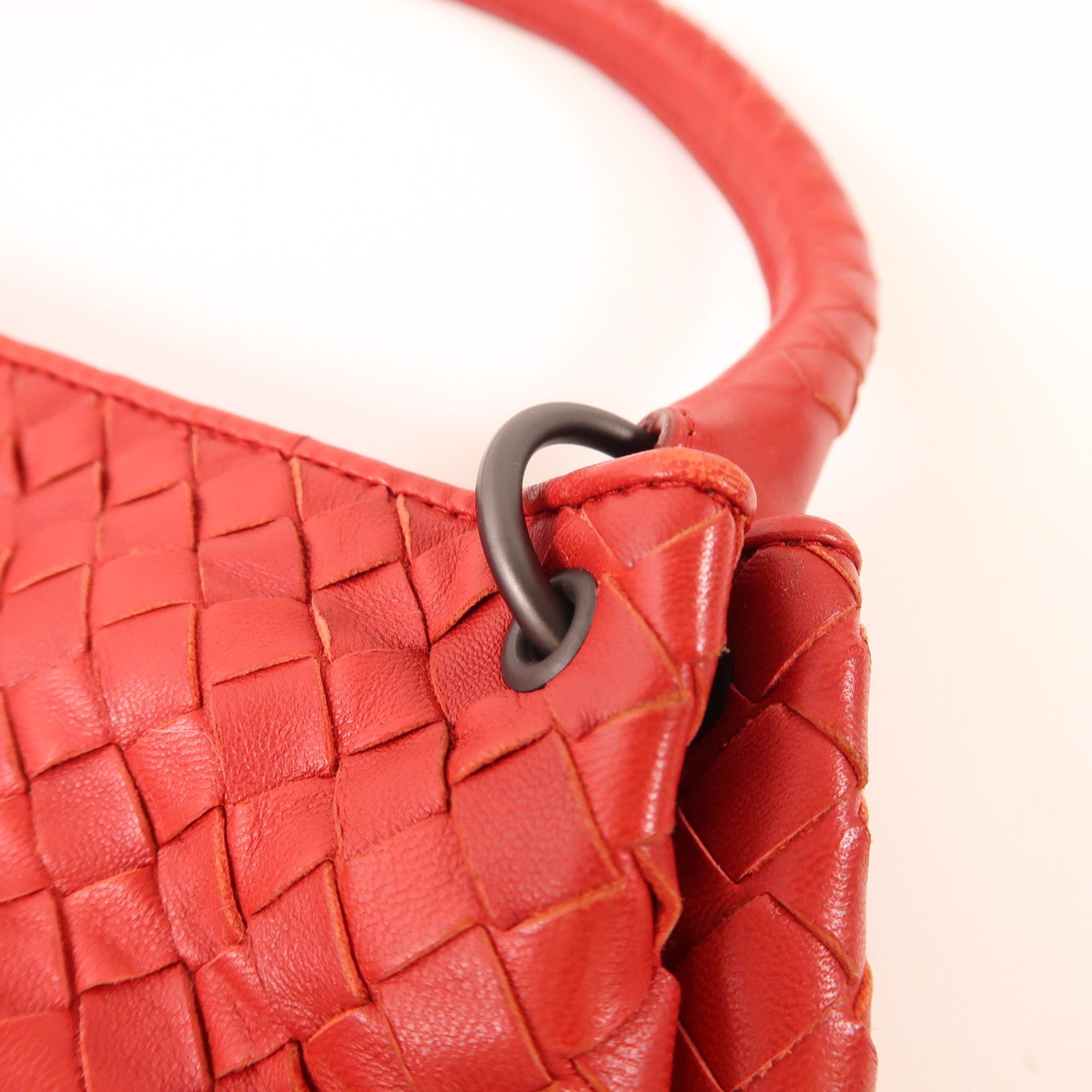 Bottega Veneta Sheepskin Leather Shoulder Bag Red Lambskin (sheep Leather)