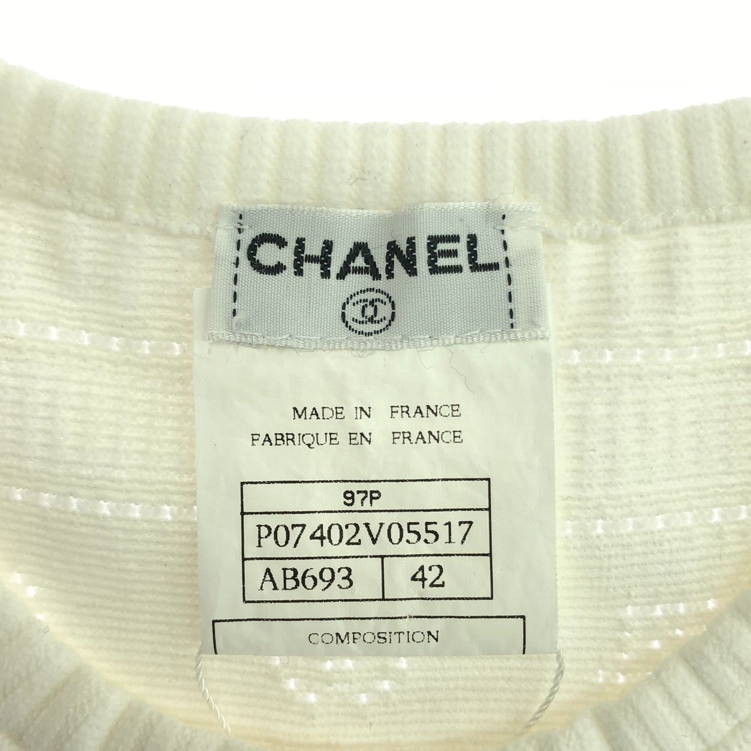 Chanel White Short Sleeve Knit Rayon P 07402v 0557