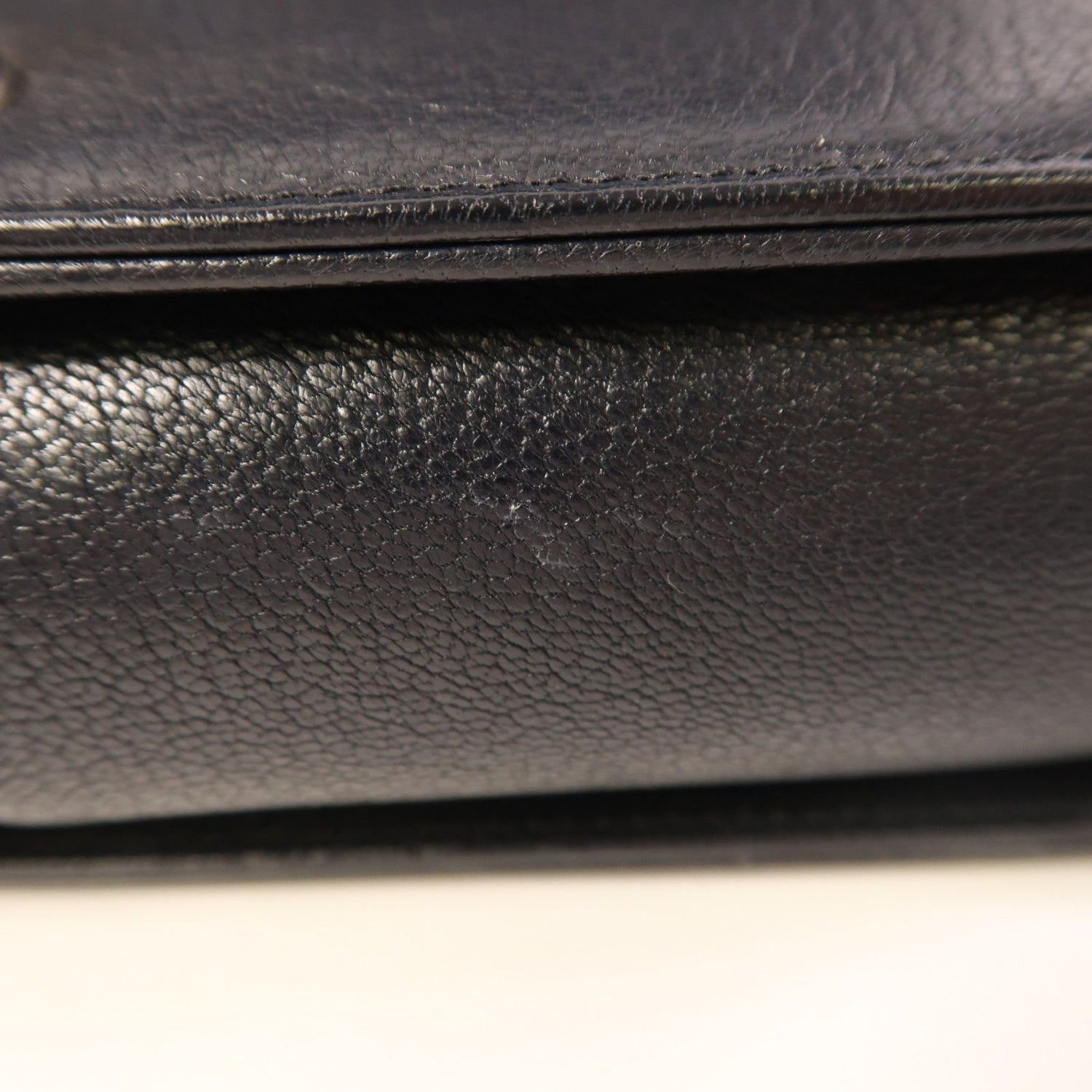 Chanel Black Cowhide Leather Crossbody Back Bag Calfskin (cowhide) Boy 28